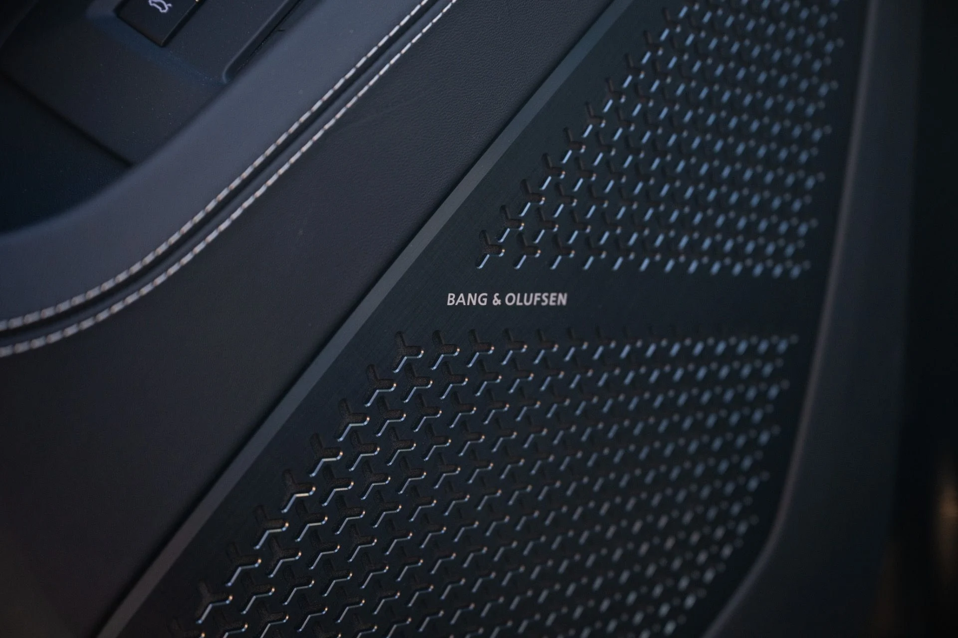 mph061_3024306759_Used_2024_Lamborghini_URUS_S_1771273356_970f83bff2