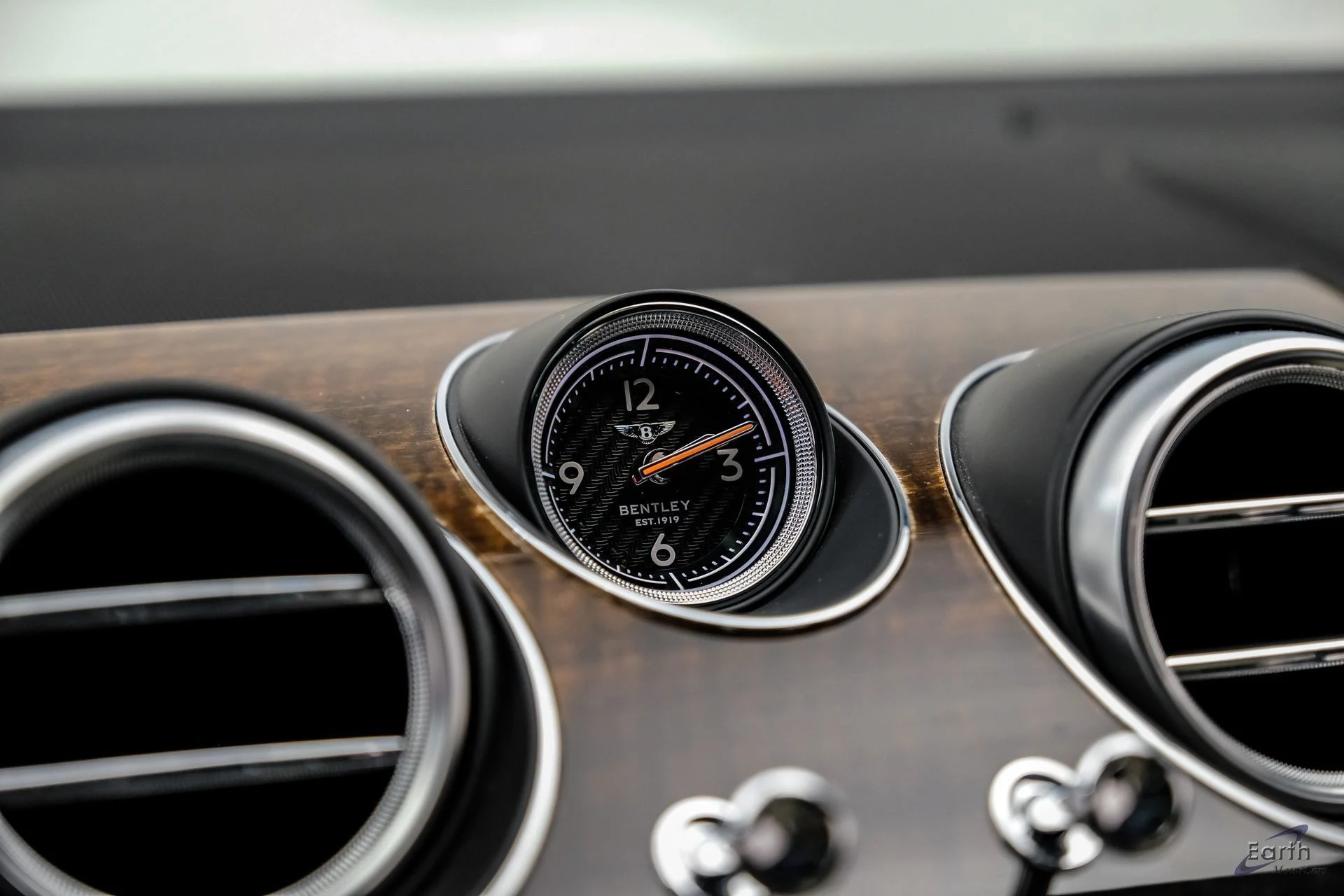 mph061_305134344_2c4f9e651c3b05e5131b01bc8bcffbafx_f6ea8494c6