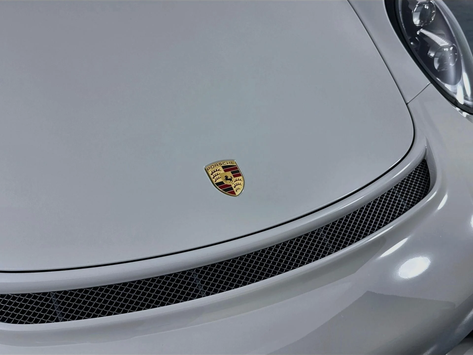 mph061_3066225565_Used_2018_Porsche_911_GT_3_1787596714_a760d7f147