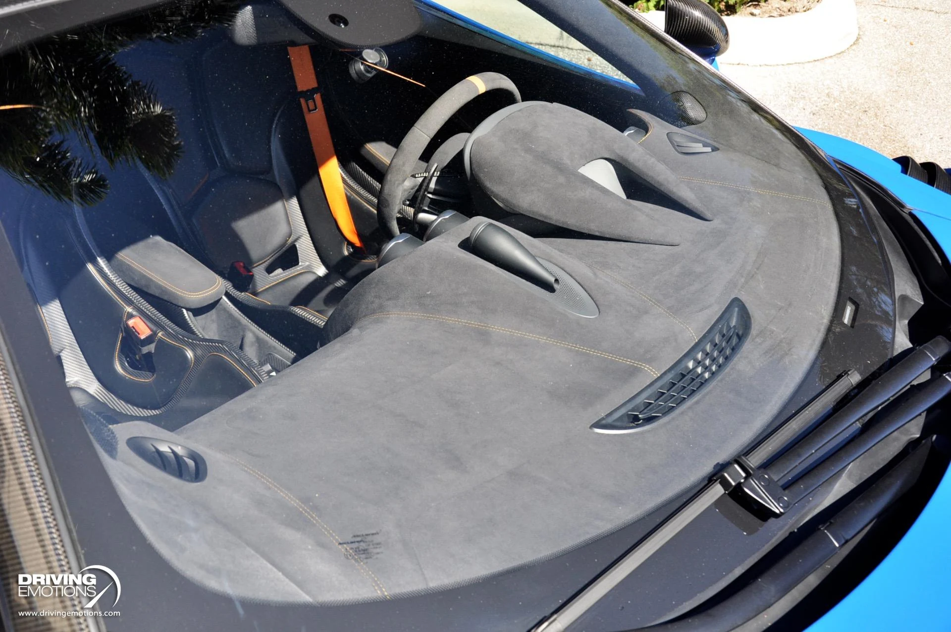 mph061_3068389970_836_p62_l_483a3d15e6