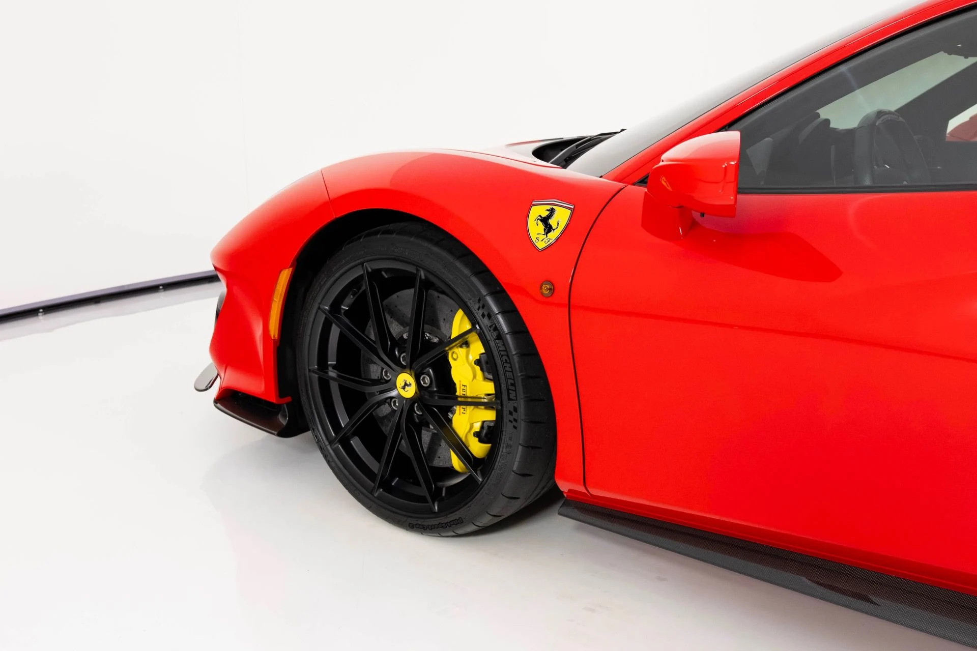 mph061_3086079279_Used_2019_Ferrari_488_Pista_Coupe_1764015875_140e5057d1