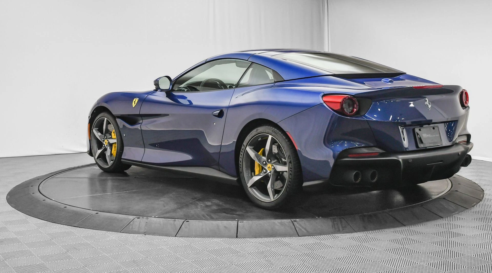 mph061_315647644_9d51b7b8f56a430fa76407c2a99f7ea5_d6f6320d58