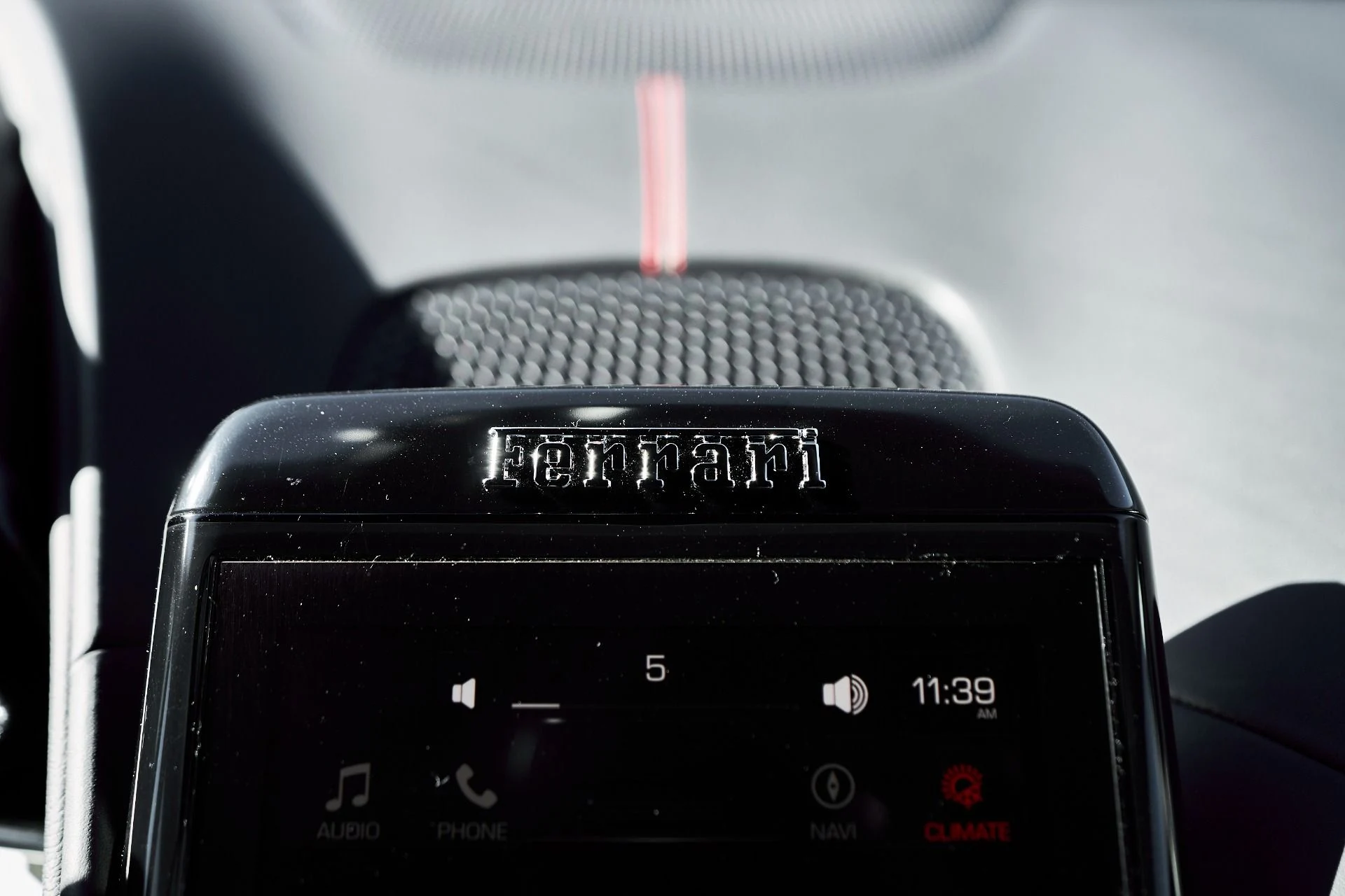 mph061_3169748111_Used_2022_Ferrari_Roma_Base_1764637301_a52b93c9e3