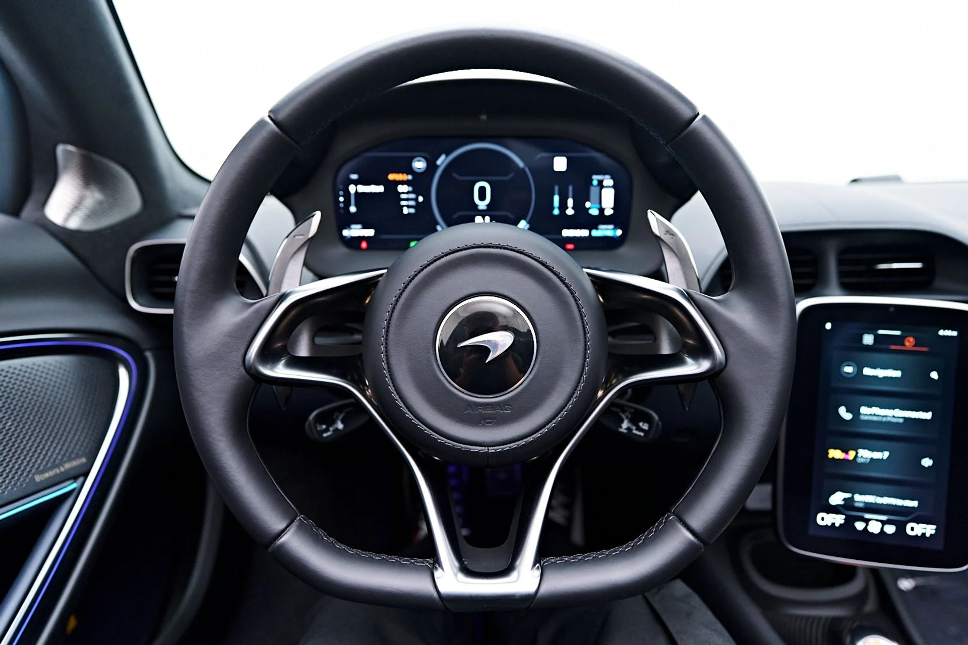 mph061_3246143041_Used_2025_Mc_Laren_Artura_Tech_Lux_1745952984_d990be4110