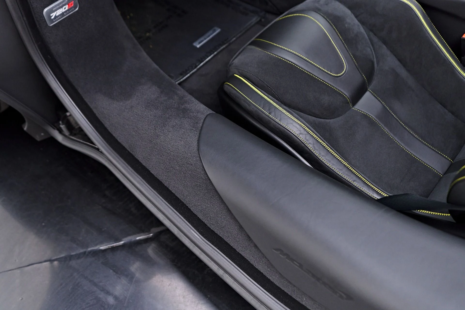 mph061_328245384_Used_2022_Mc_Laren_720_S_Performance_1753146892_5fd5f7e6d1