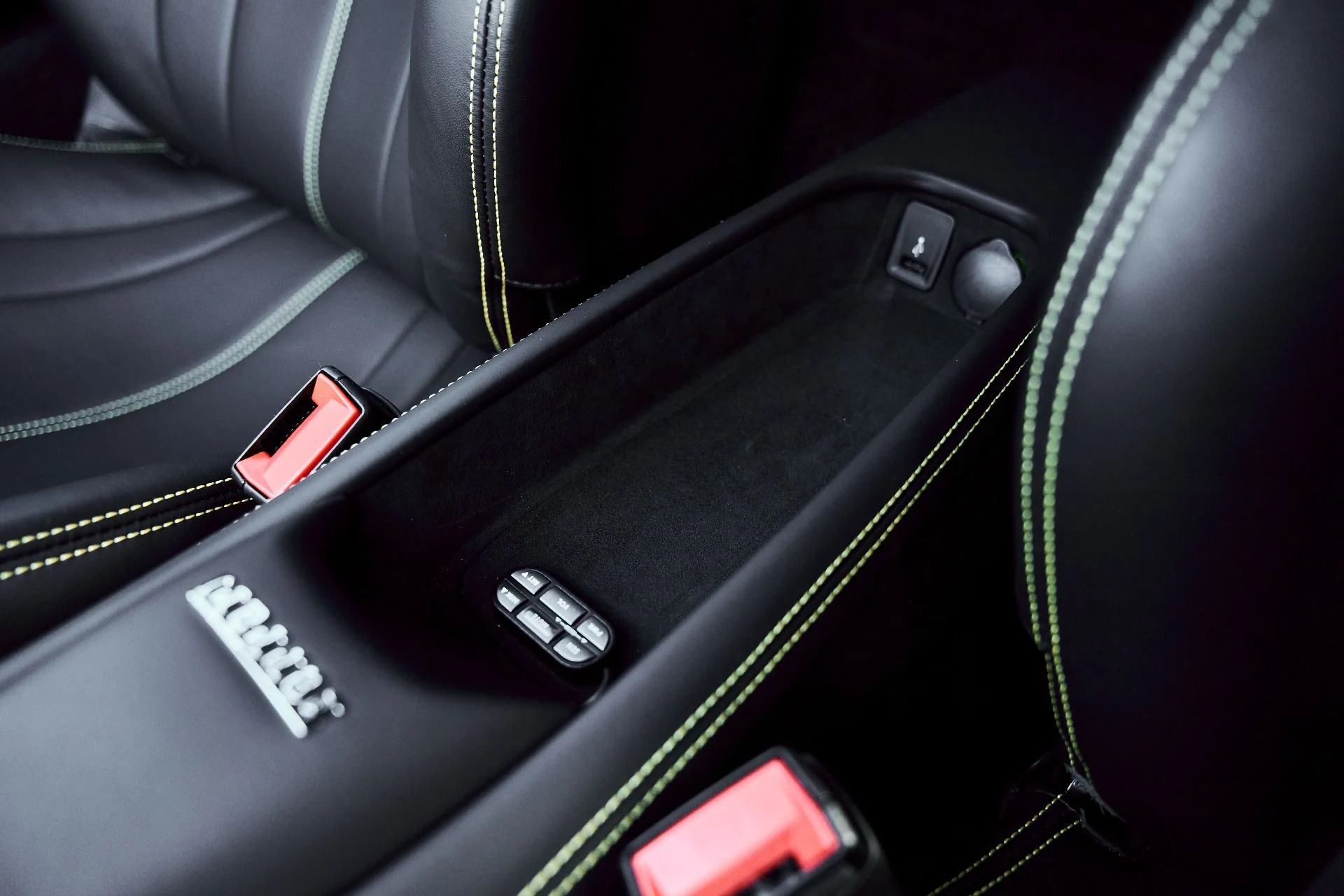 mph061_3326940051_Used_2021_Ferrari_F8_Tributo_Base_1774743112_bb1d03f8ce