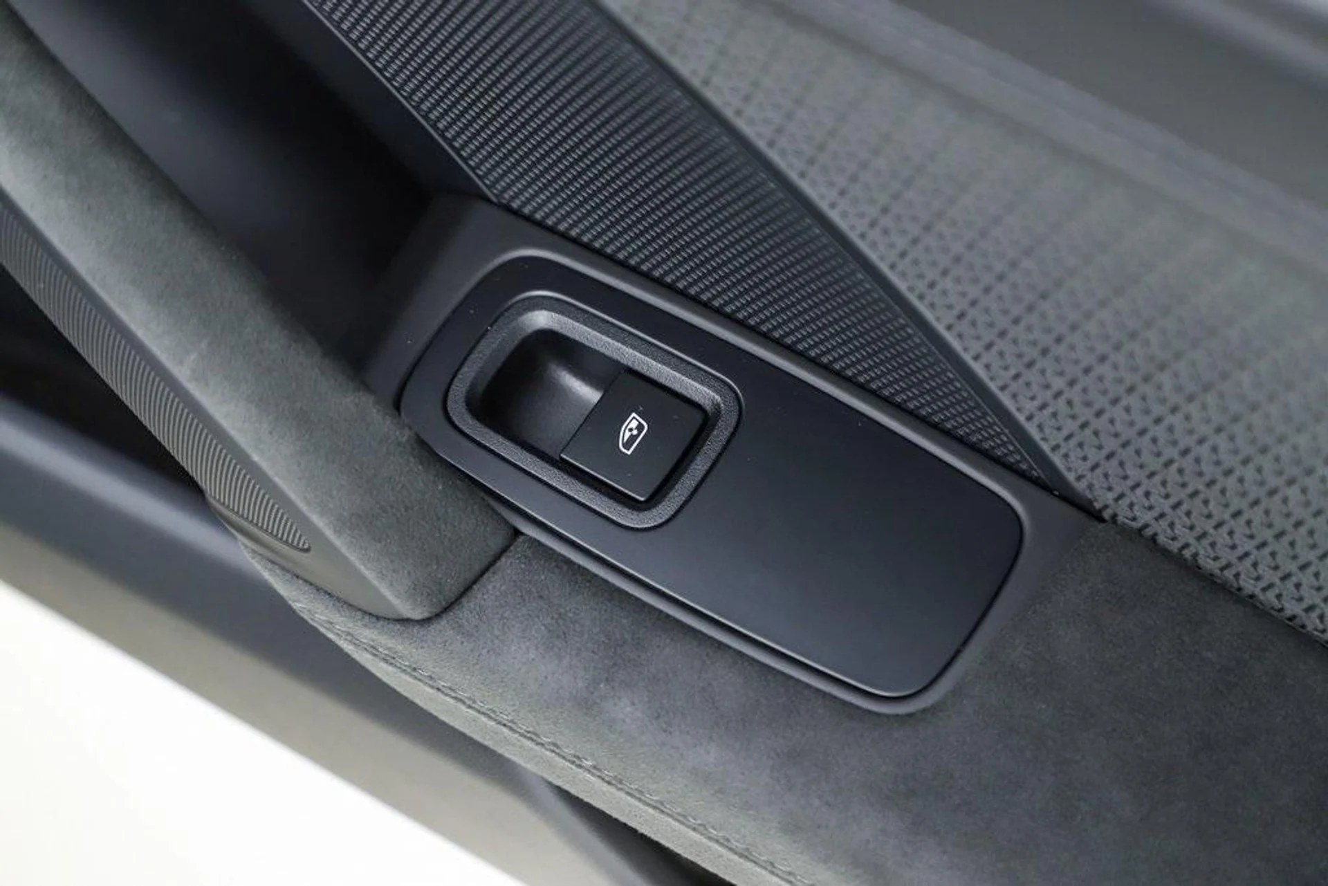 mph061_3334731637_a_L_Wqned_Znr6b_Up_A_Lzkj_Q_Li9w_YPY_c3fd3aa6ae