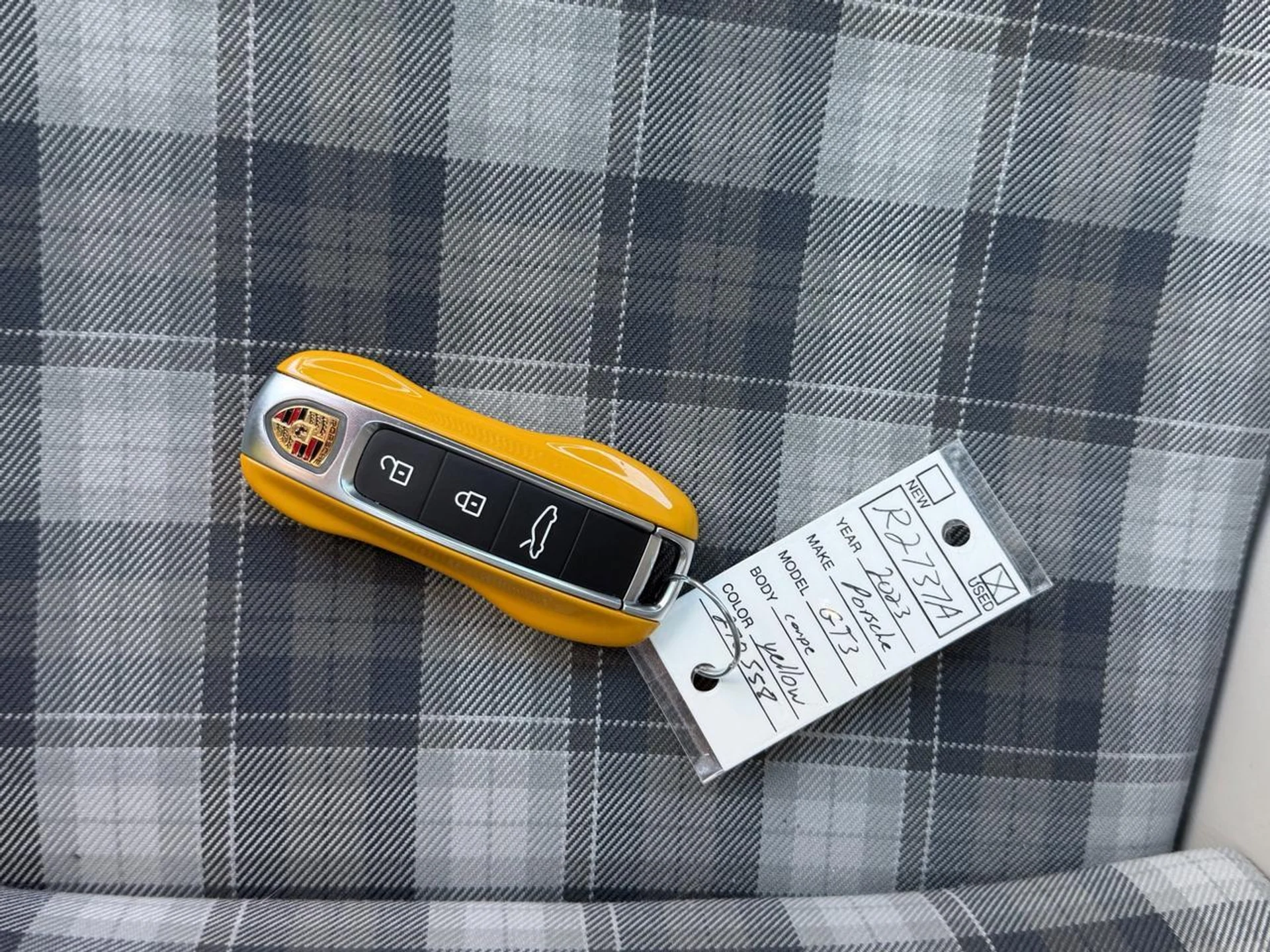 mph061_3335917232_24f18f8870da32dd1a2886cdb153cbdc_cc022f3162