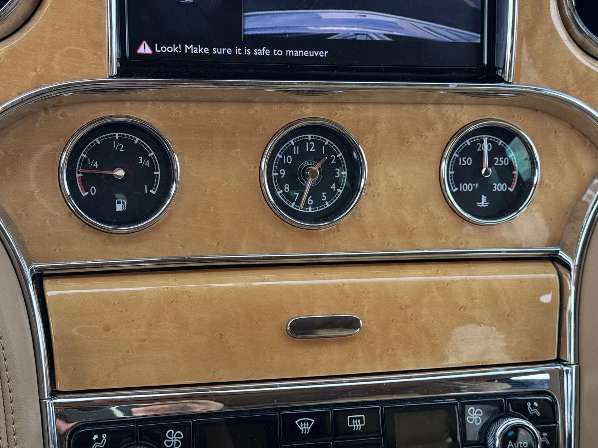 mph061_333809940_2f7267c7a80b559a2911cc6c92d81061_a5e25e8dcf