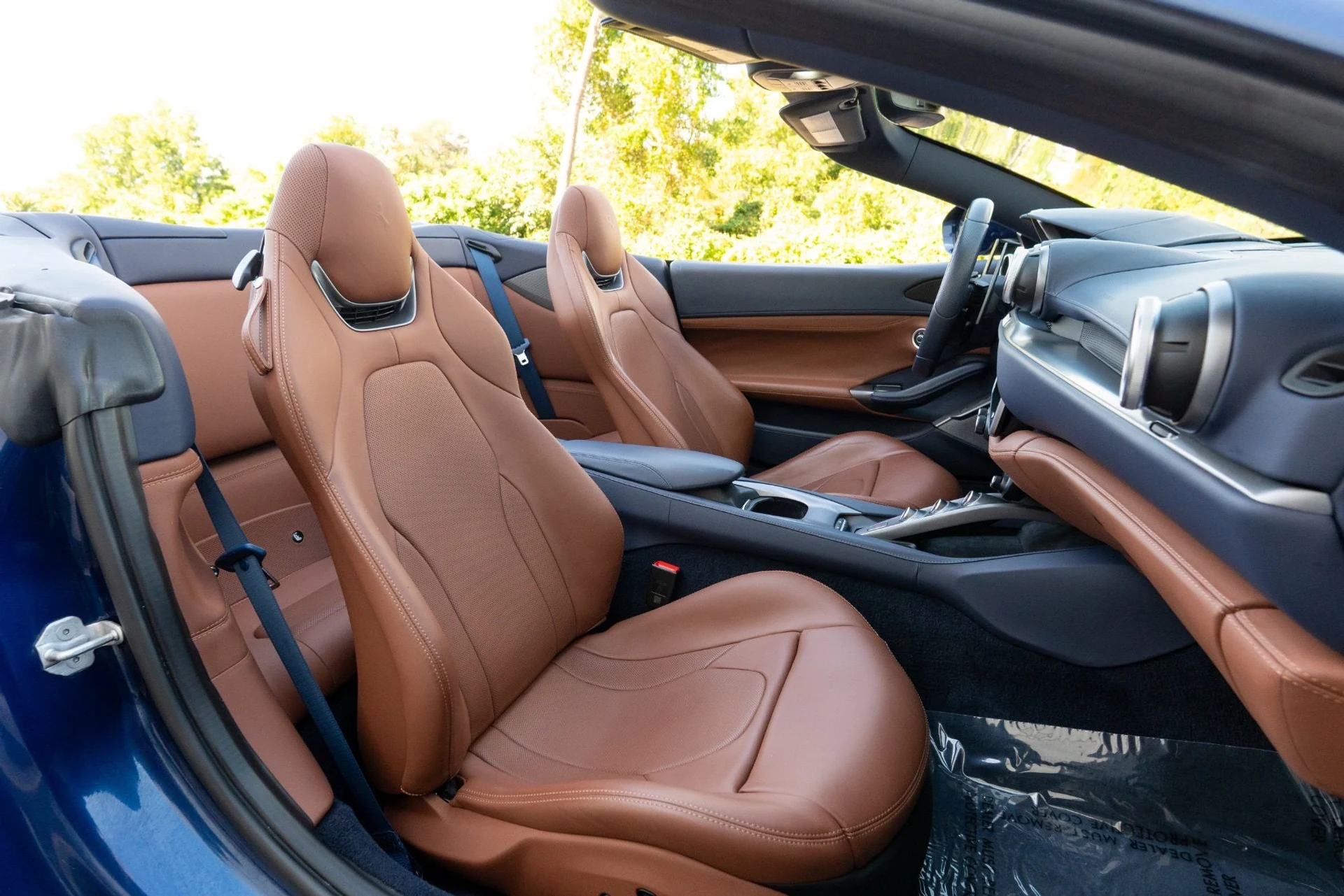 mph061_3349896407_Used_2022_Ferrari_Portofino_M_1761343273_cfc52d4faf