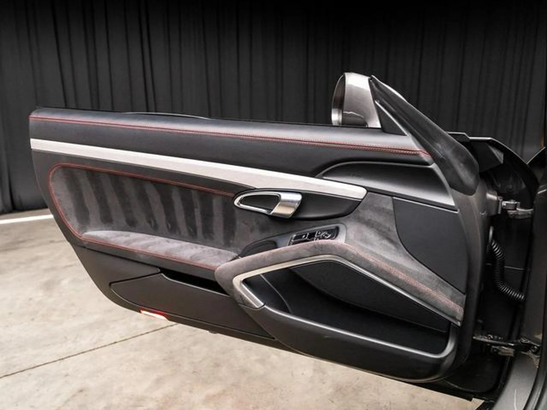 mph061_3361933239_wga_FV_Or_C1_S_Alzy_F_Jvs_Z_Fya64cyc_e5b745b331