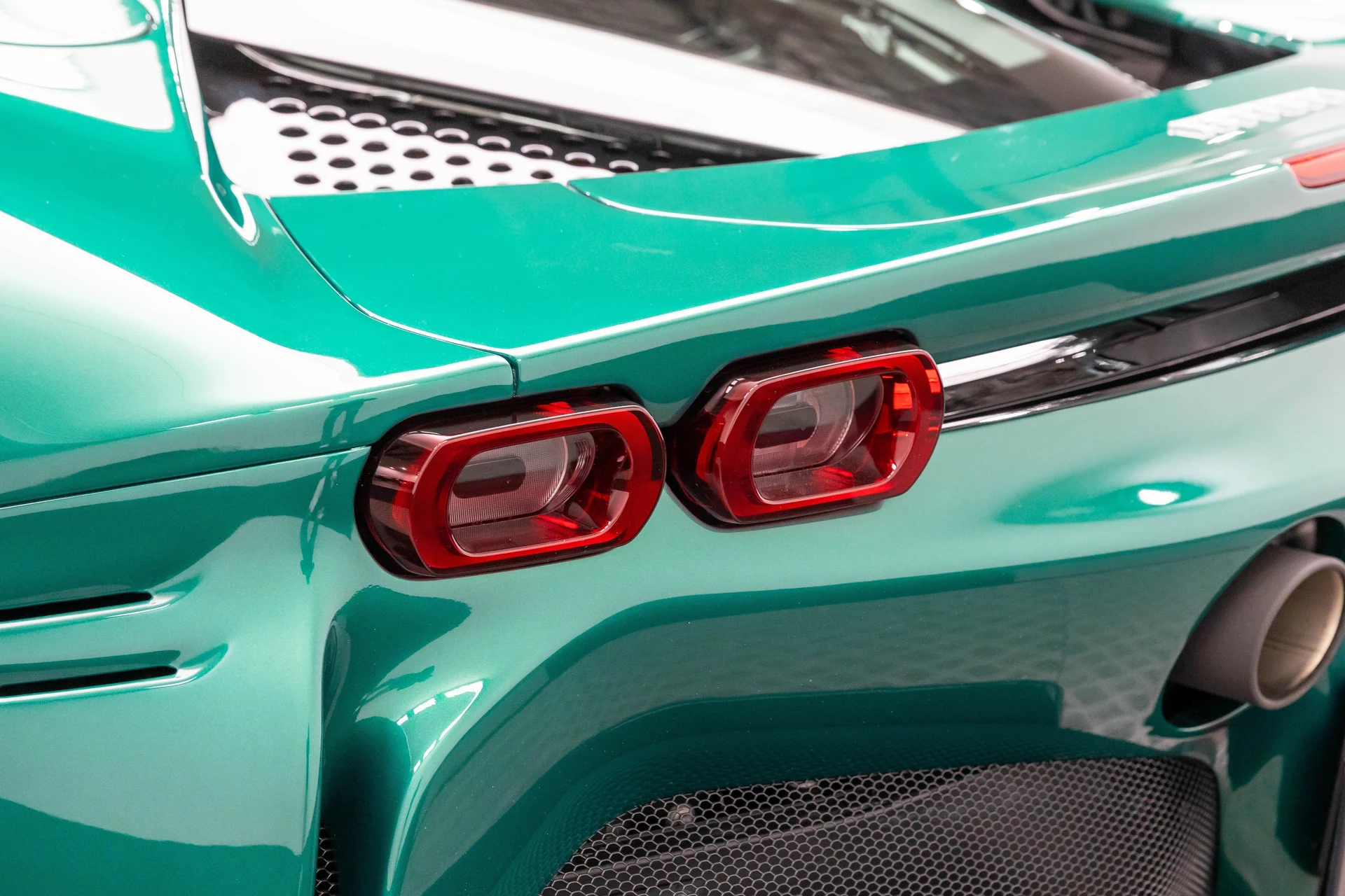 mph061_3390416629_ae0d07ab8c444f508f56c10383e3d849_3b17abec30