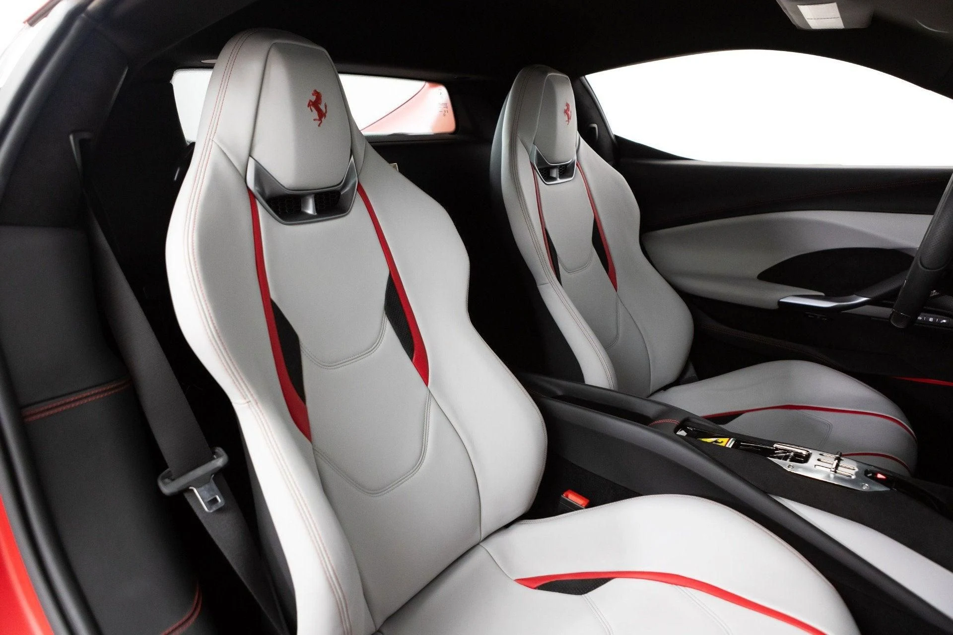 mph061_3402417579_Used_2024_Ferrari_296_GTB_1777367565_7f4df99ae1