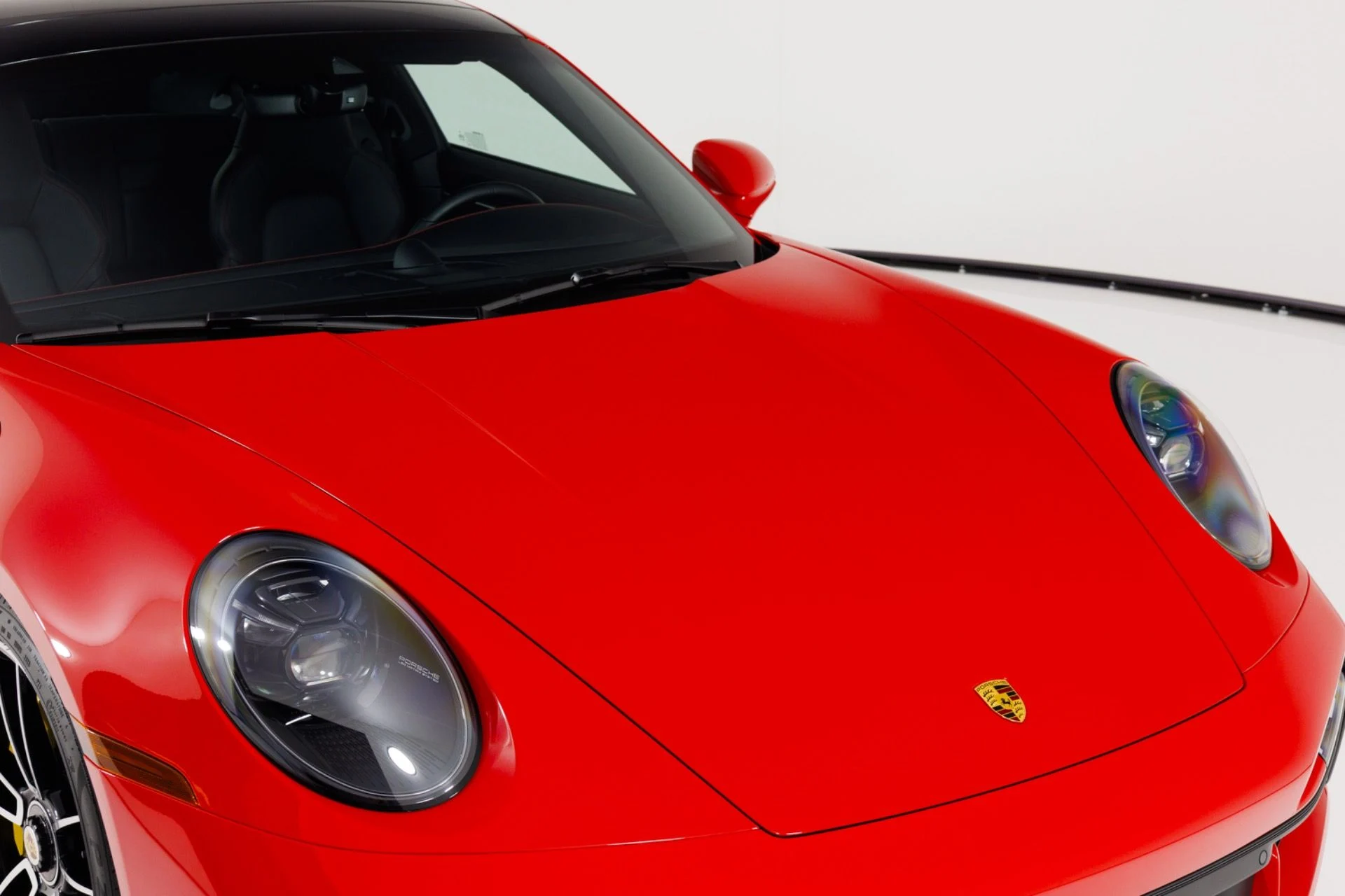 mph061_3410125718_Used_2021_Porsche_911_Turbo_S_1776203931_4d4174bbf9