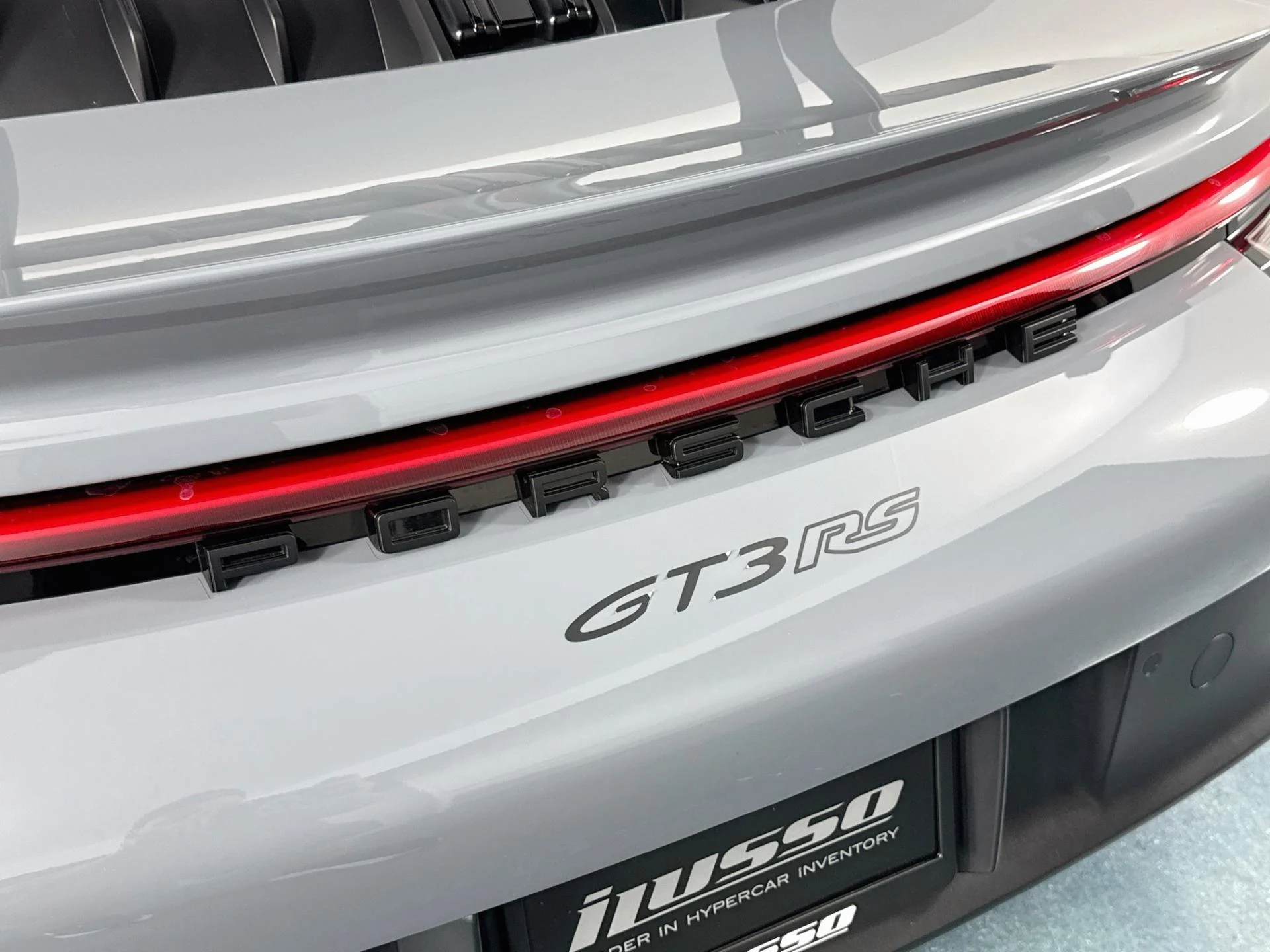 mph061_3449483676_Used_2024_Porsche_911_GT_3_RS_1788561405_1e4d83a1fb
