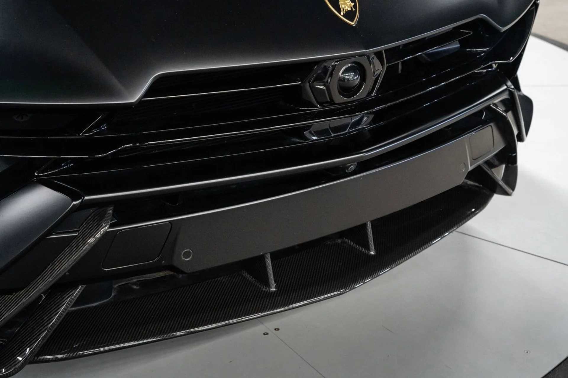 mph061_3457513110_lamborghini_urus_2023_9b9fce7444