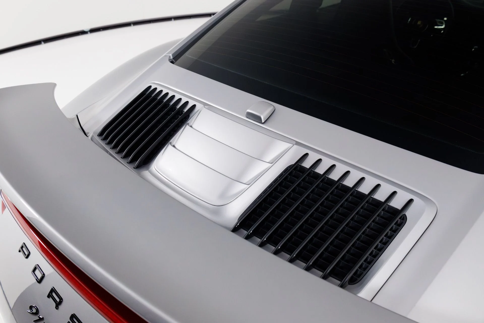 mph061_3483910533_Used_2019_Porsche_911_Turbo_S_1770314084_86e79fec95