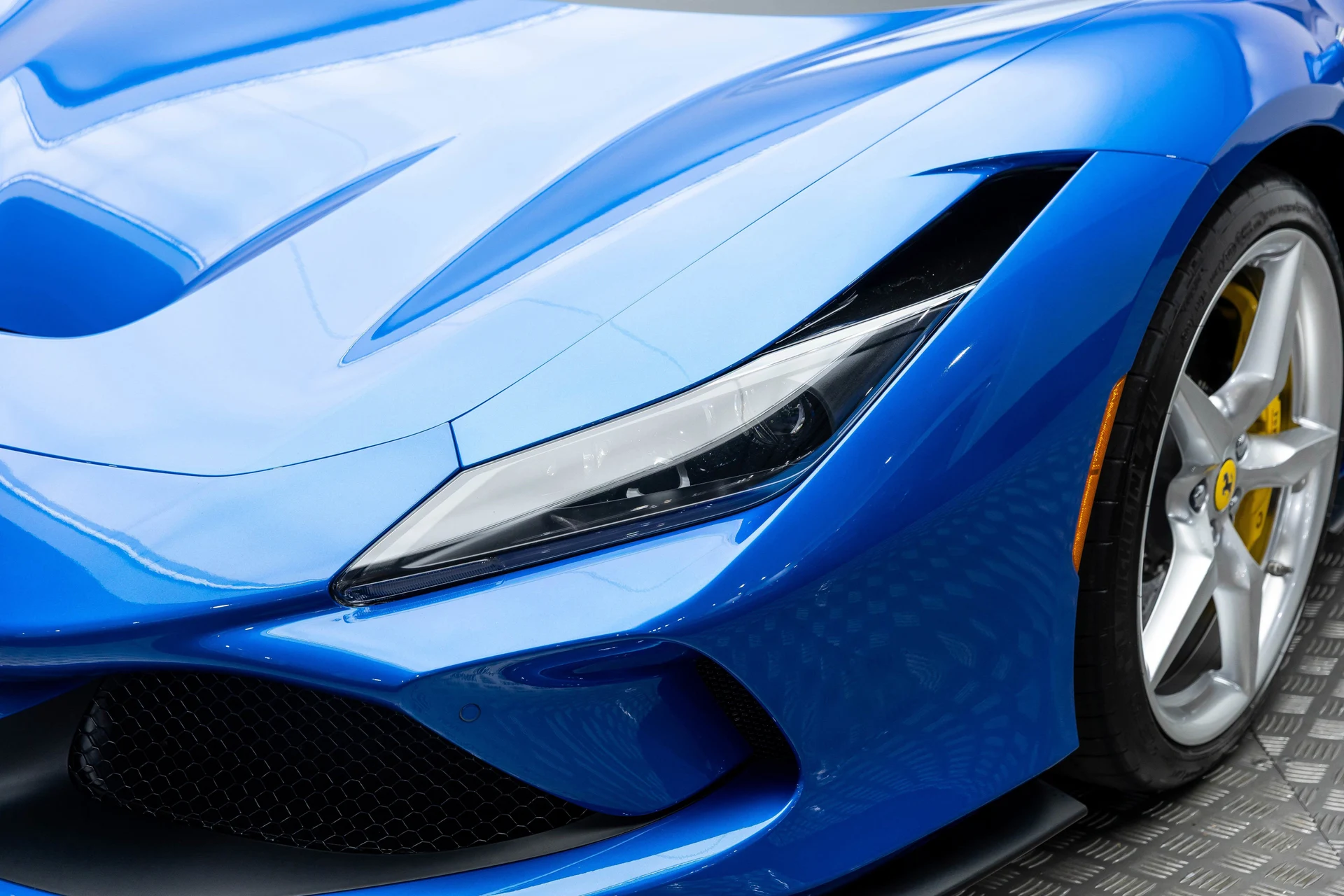 mph061_3531736481_1cdd0d13534243beb957ce47f2c31222_004c8b512d