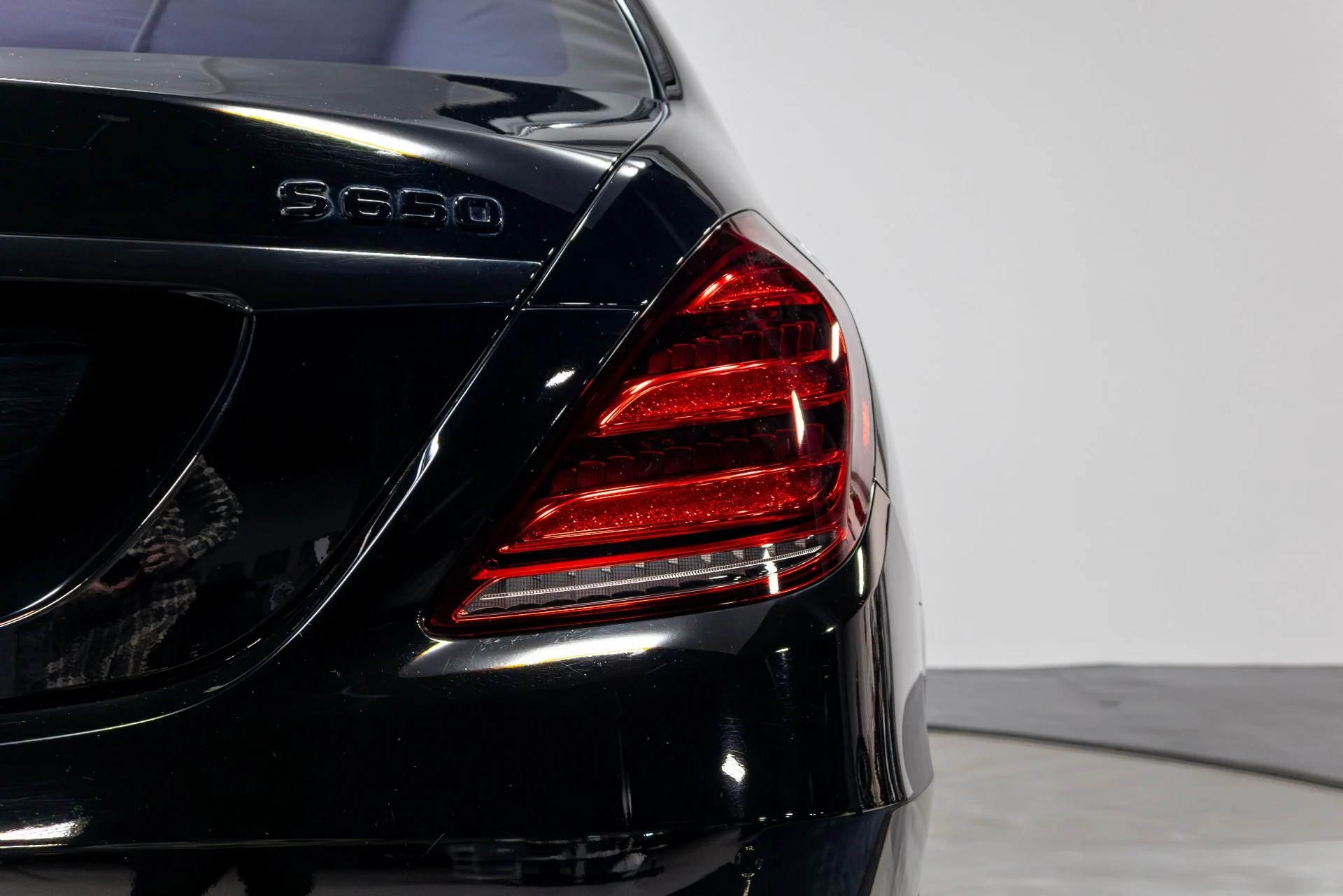 mph061_3534929388_Used_2020_Mercedes_Benz_S_Class_Maybach_S_650_1773874988_2619abec75