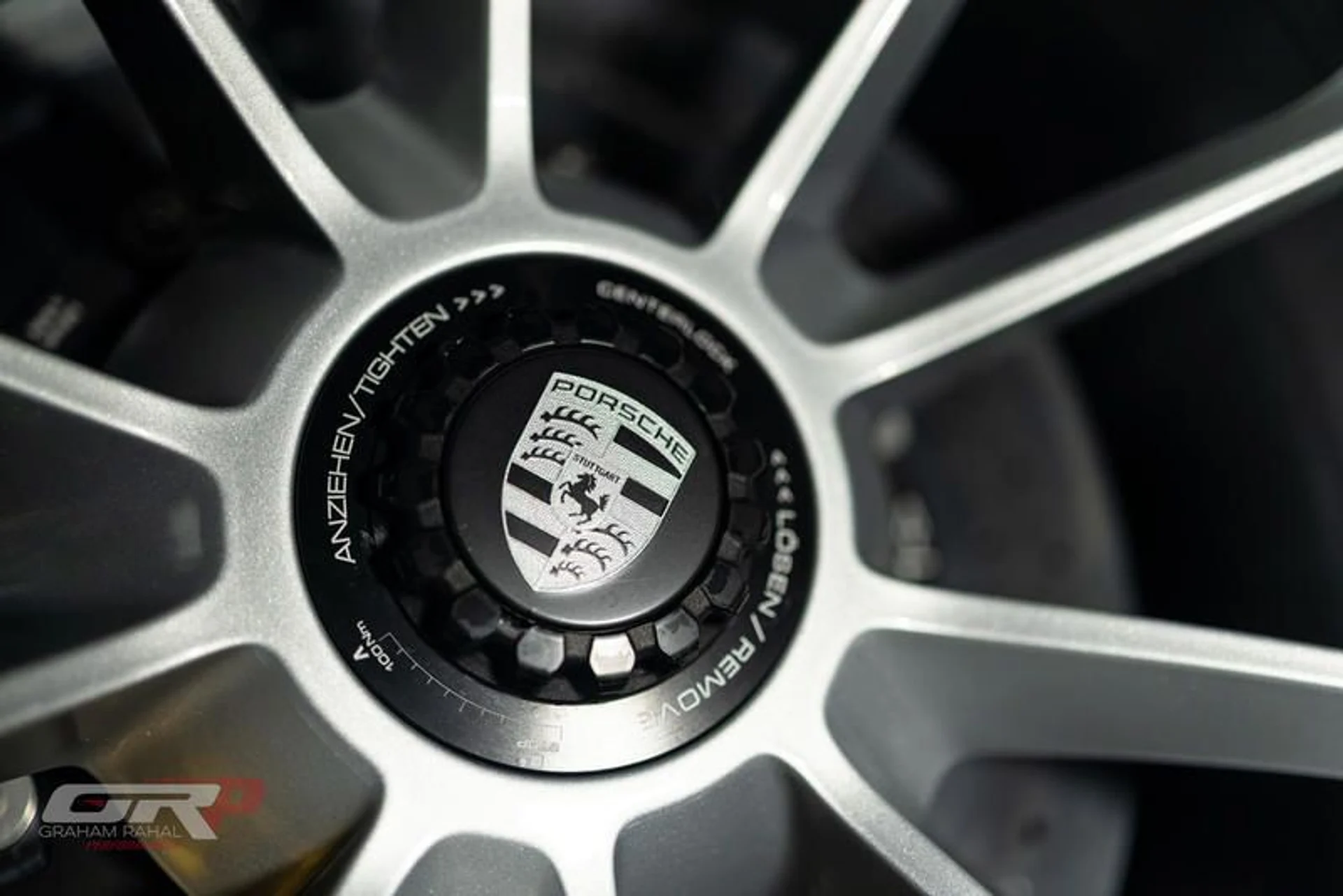 mph061_3618033653_554_D34_A2_DB_74_4_BE_8_9026_7_F144_A9_AE_09_B_4ee6c10370