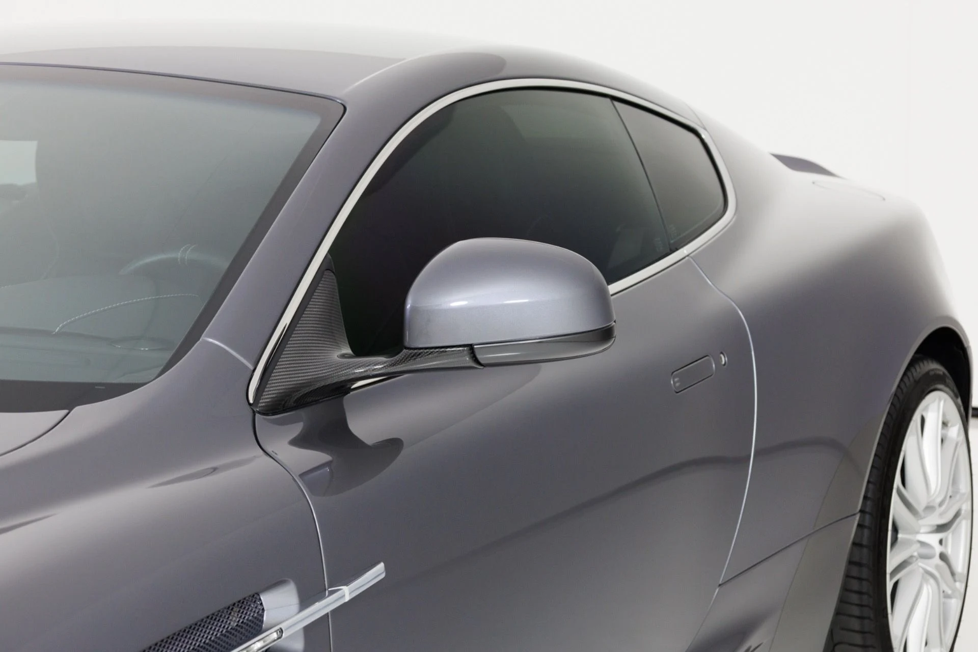 mph061_3624248053_Used_2010_Aston_Martin_DBS_1792190117_614b886040