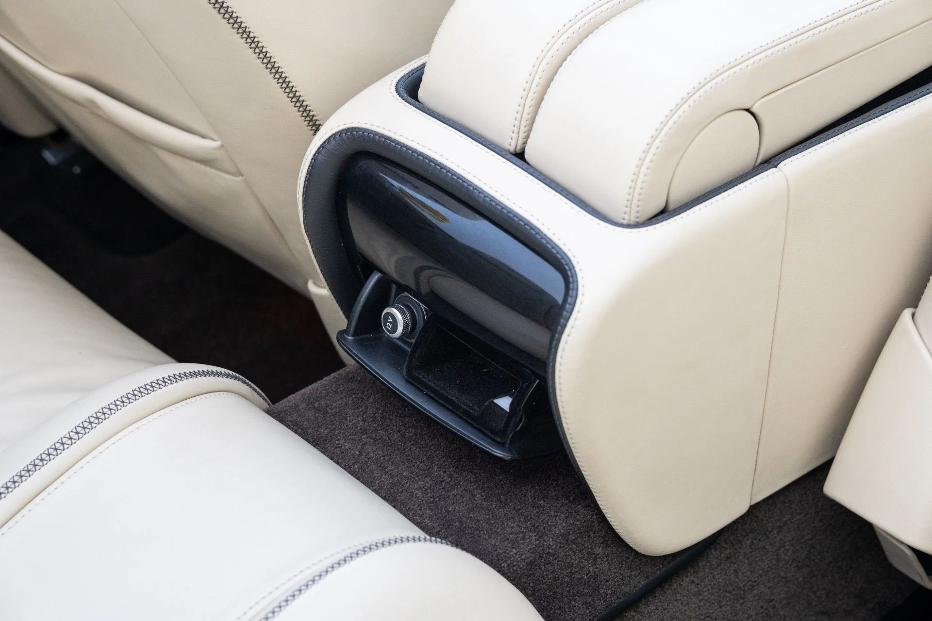 mph061_3654846469_Used_2015_Bentley_Continental_GT_V8_S_1769717190_33e5b11df6