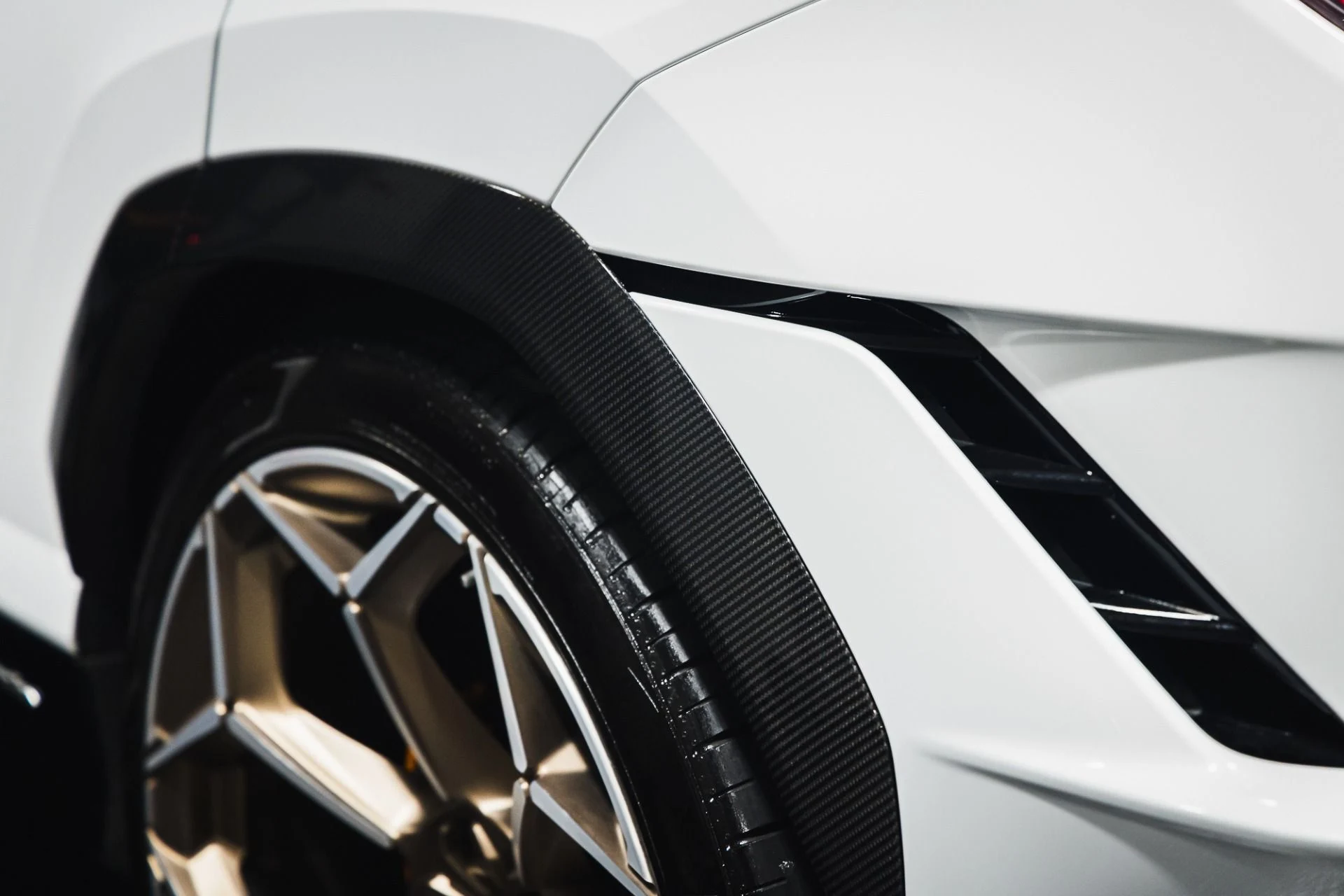 mph061_3662198800_Used_2023_Lamborghini_Urus_Performante_1775866514_9eb64c5254