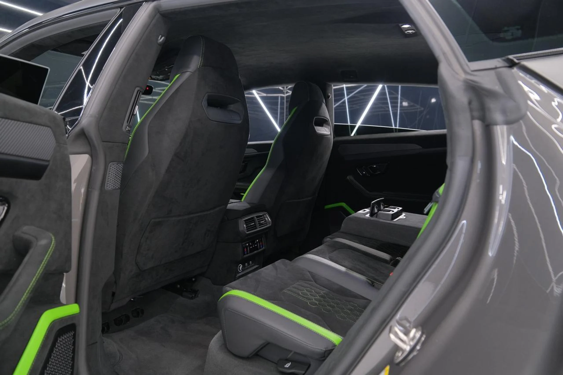 mph061_3663678160_741c93a00b52cee583e9496f35da79a3_186f844ef6