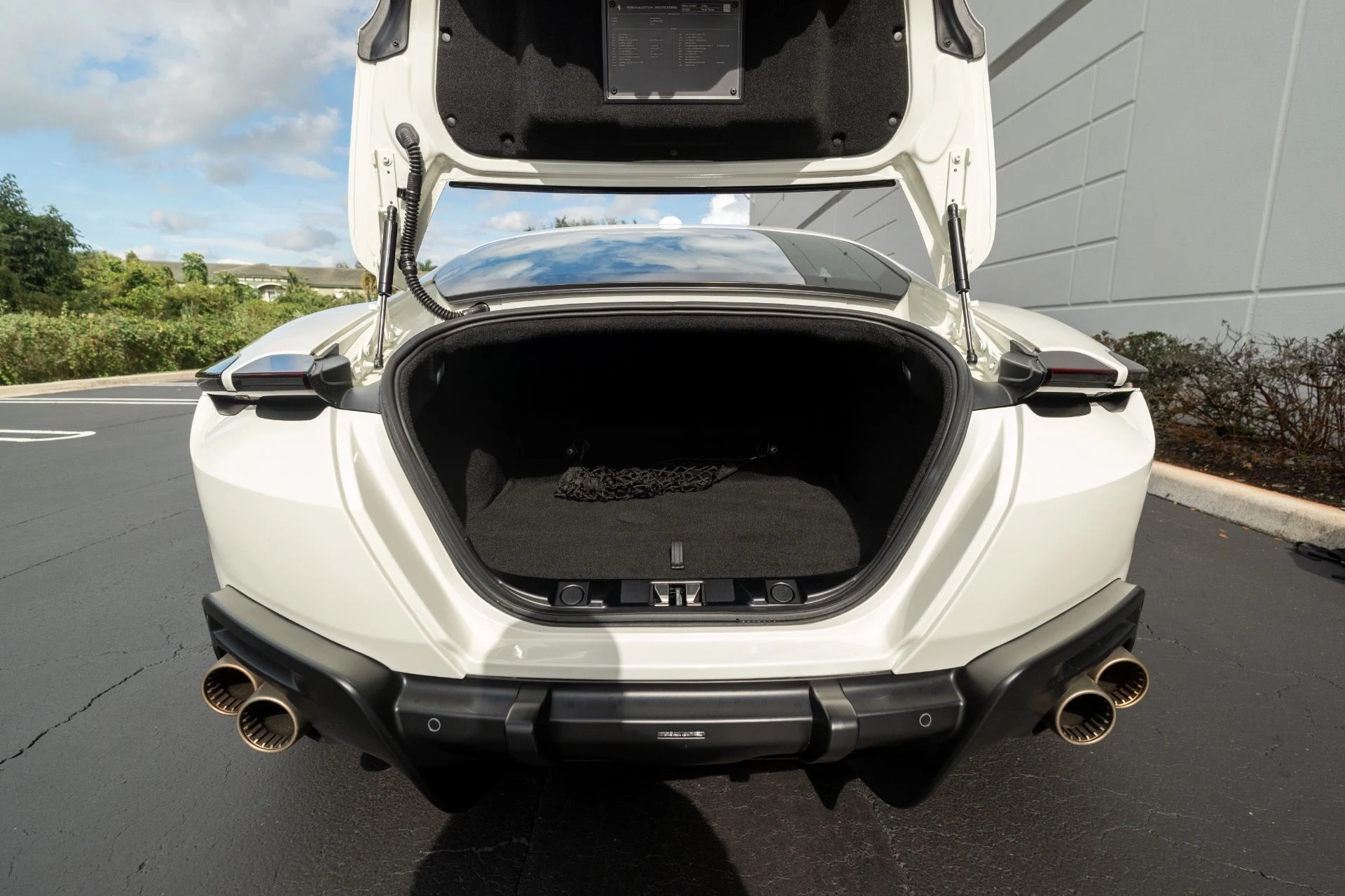 mph061_3667981365_Used_2022_Ferrari_Roma_1764790245_692177ad67