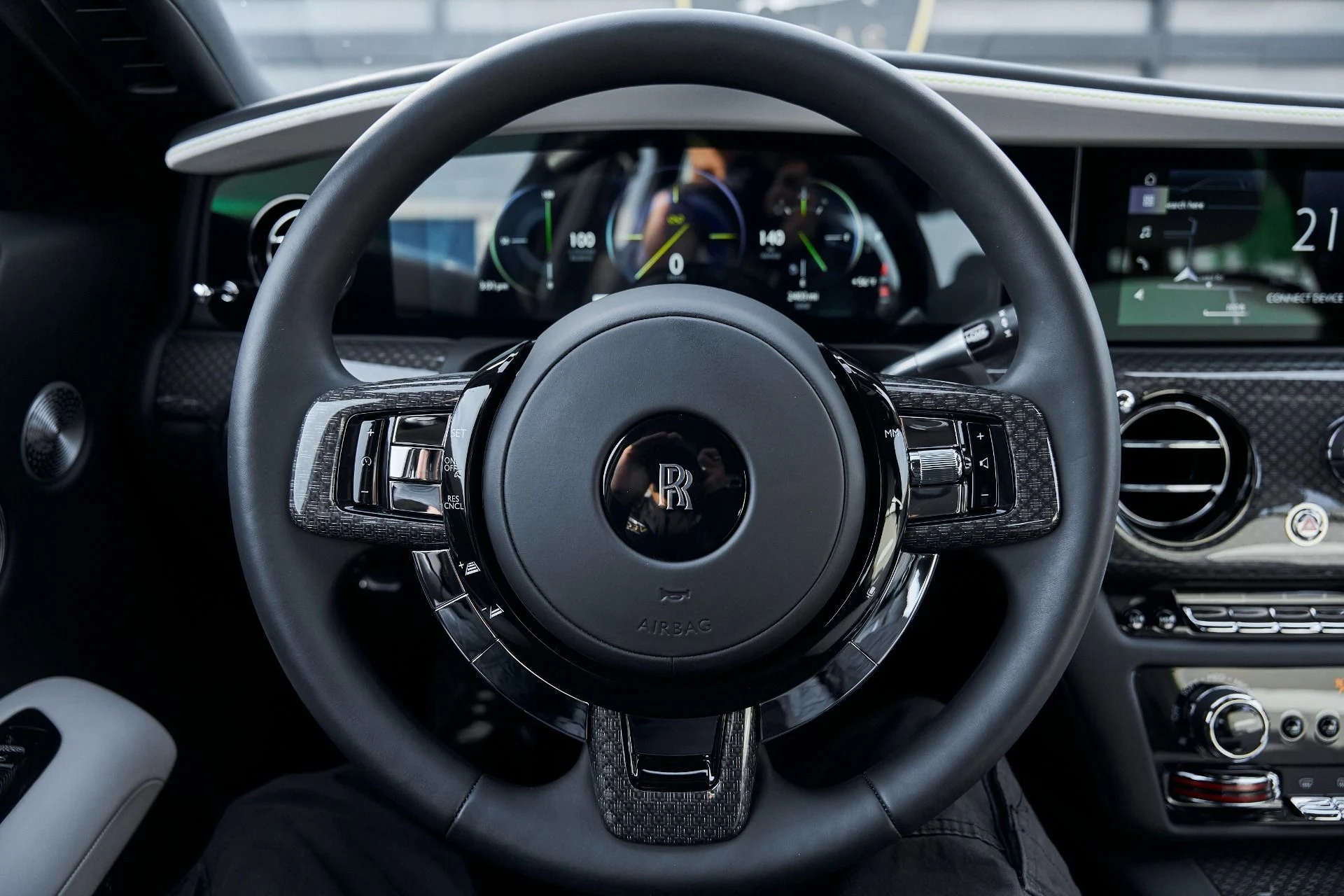 mph061_3694033976_Used_2025_Rolls_Royce_Ghost_Black_Badge_1769049569_9be7af4ffb