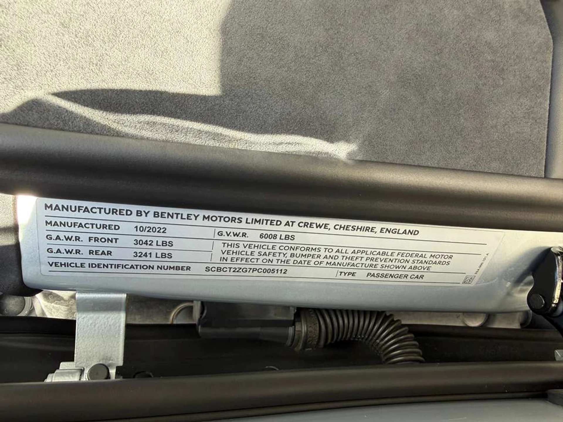 mph061_3700988236_Whats_App_Image_2025_12_17_at_5_40_22_PM_3_1366607221