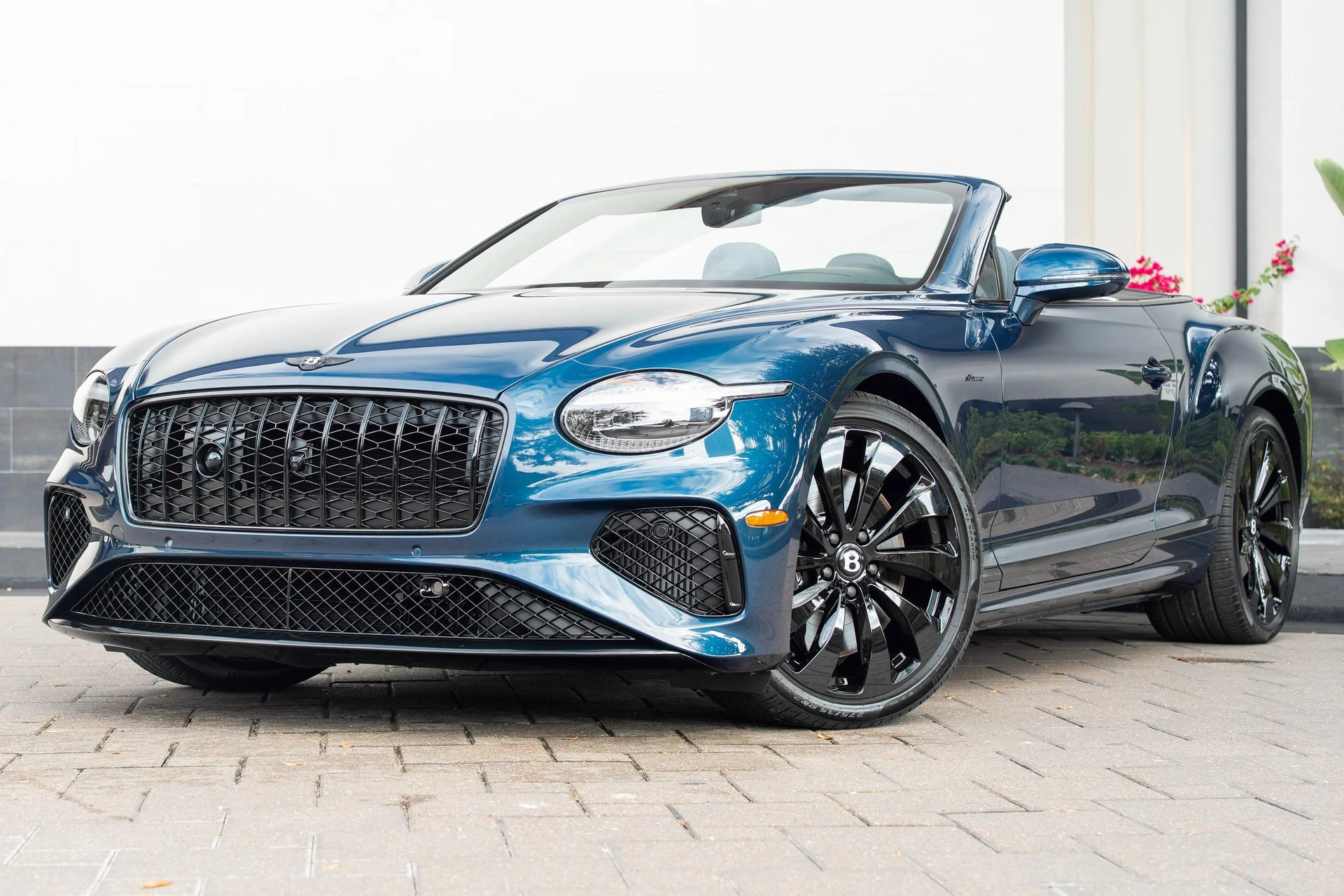 mph061_3705079523_462758414_691761c1523de9a4650eb9b3_018a94f987