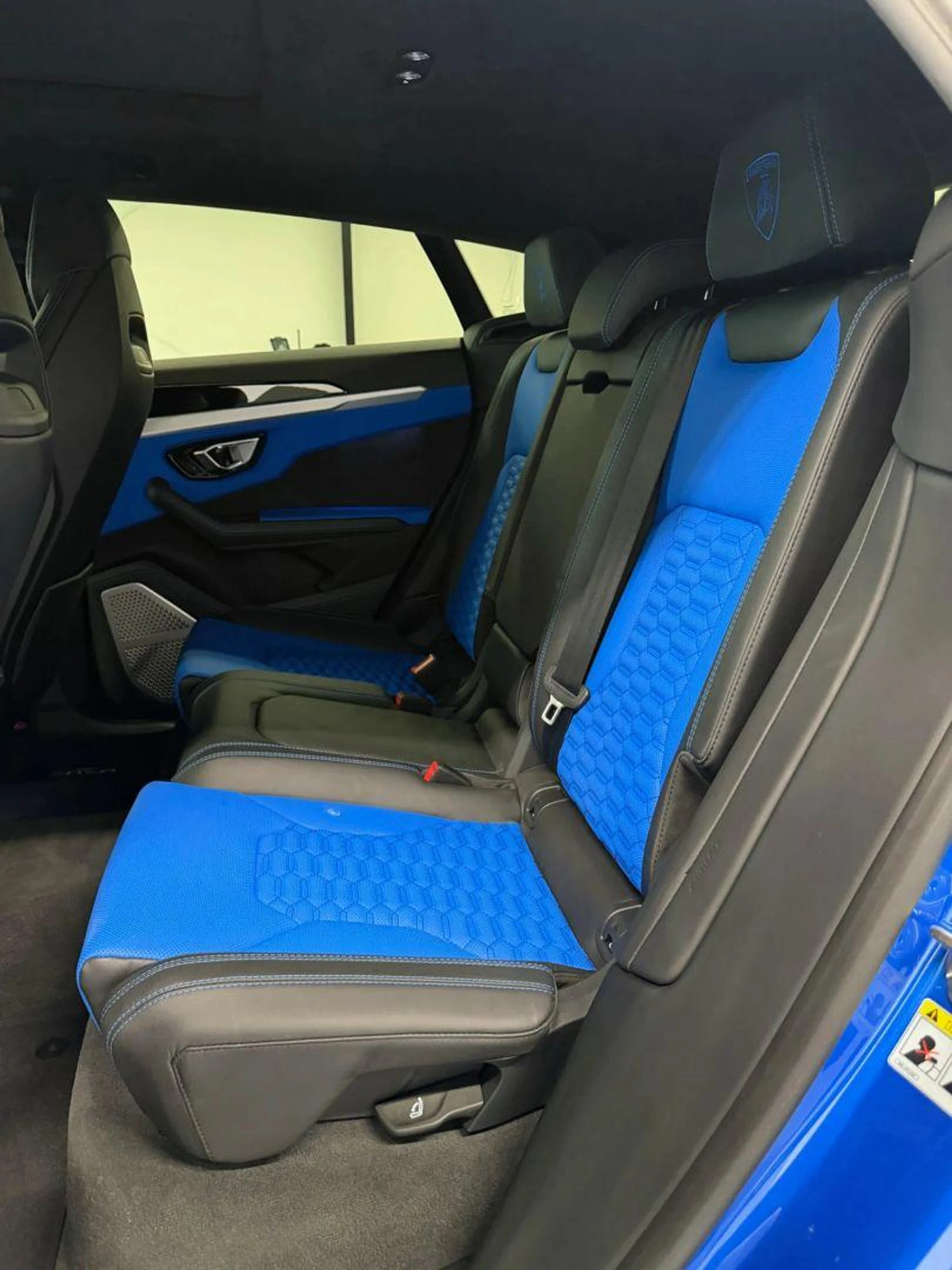 mph061_3712276290_Used_2019_Lamborghini_Urus_Sport_Utility_4_D_1784105705_c441838ac5