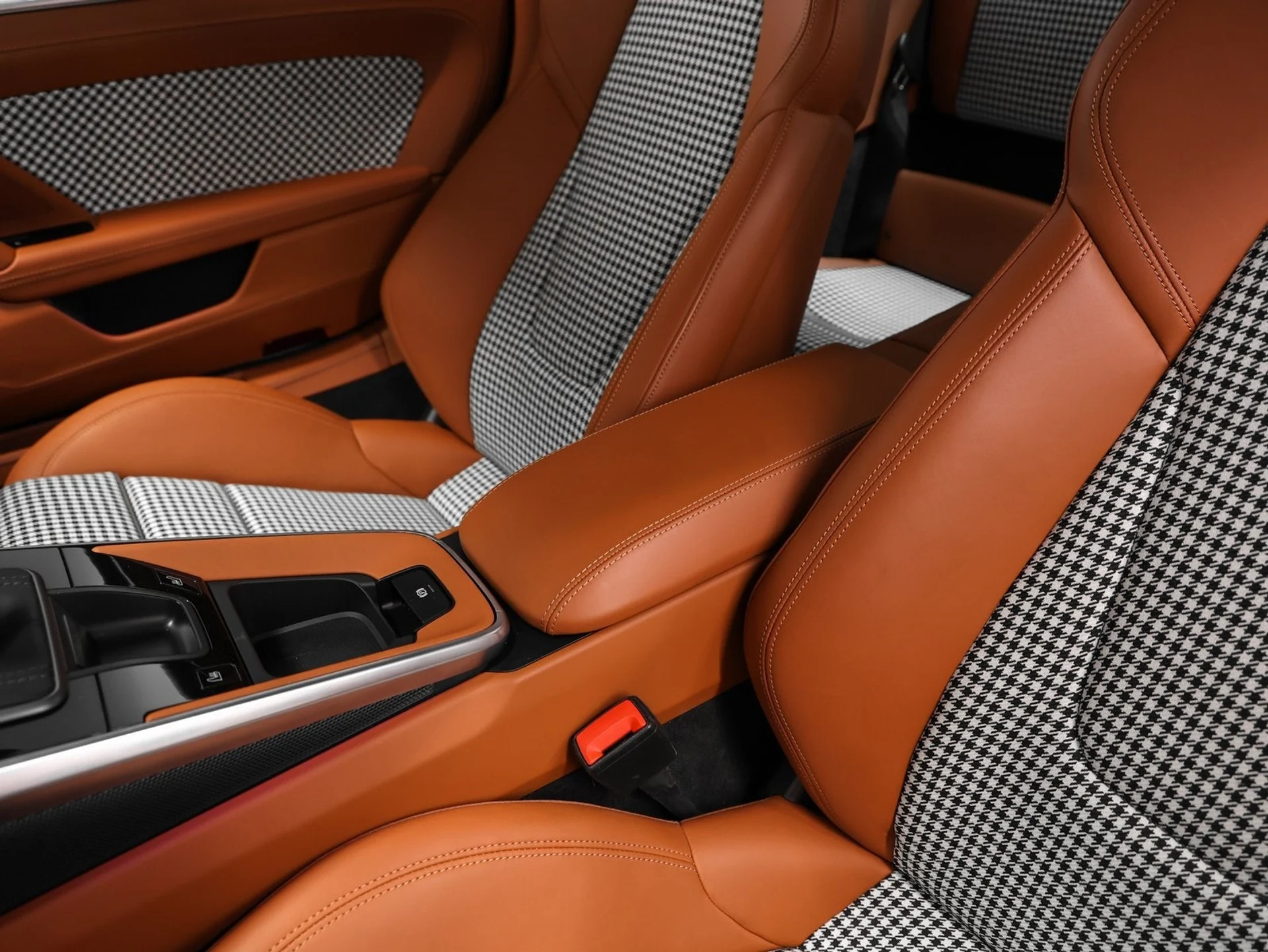 mph061_3732838685_62_f8b7de51f4