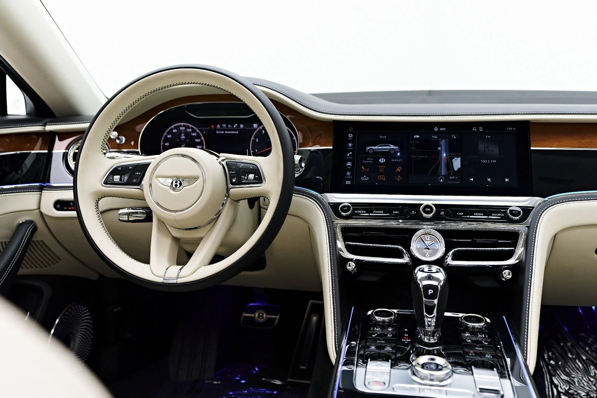 mph061_3735615298_Used_2021_Bentley_Flying_Spur_V8_1755391879_1f98fbfc8a
