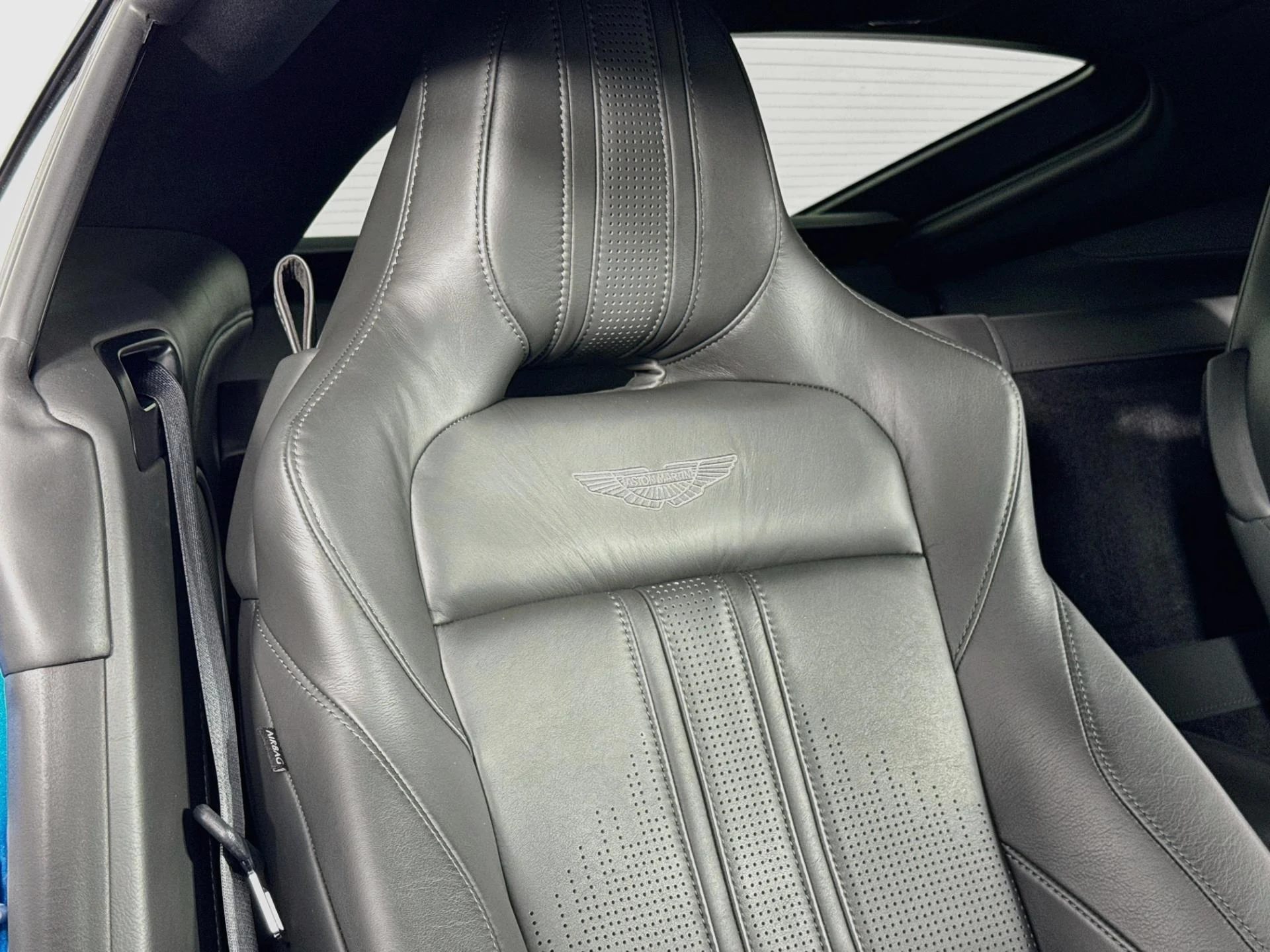 mph061_3742373282_Used_2020_Aston_Martin_Vantage_1791218656_0fe1e91feb