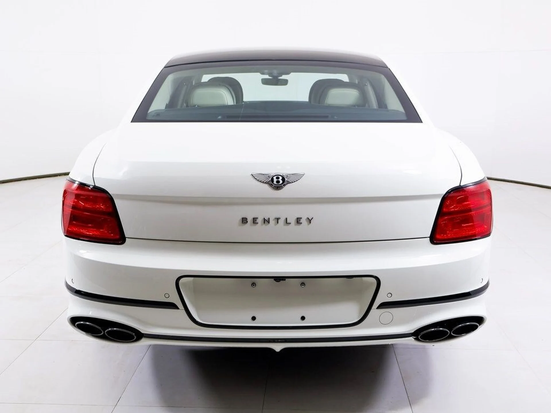 mph061_377346370_198daa7bdf6fb182e1787e8b3bc99fcdx_2065ed21e2