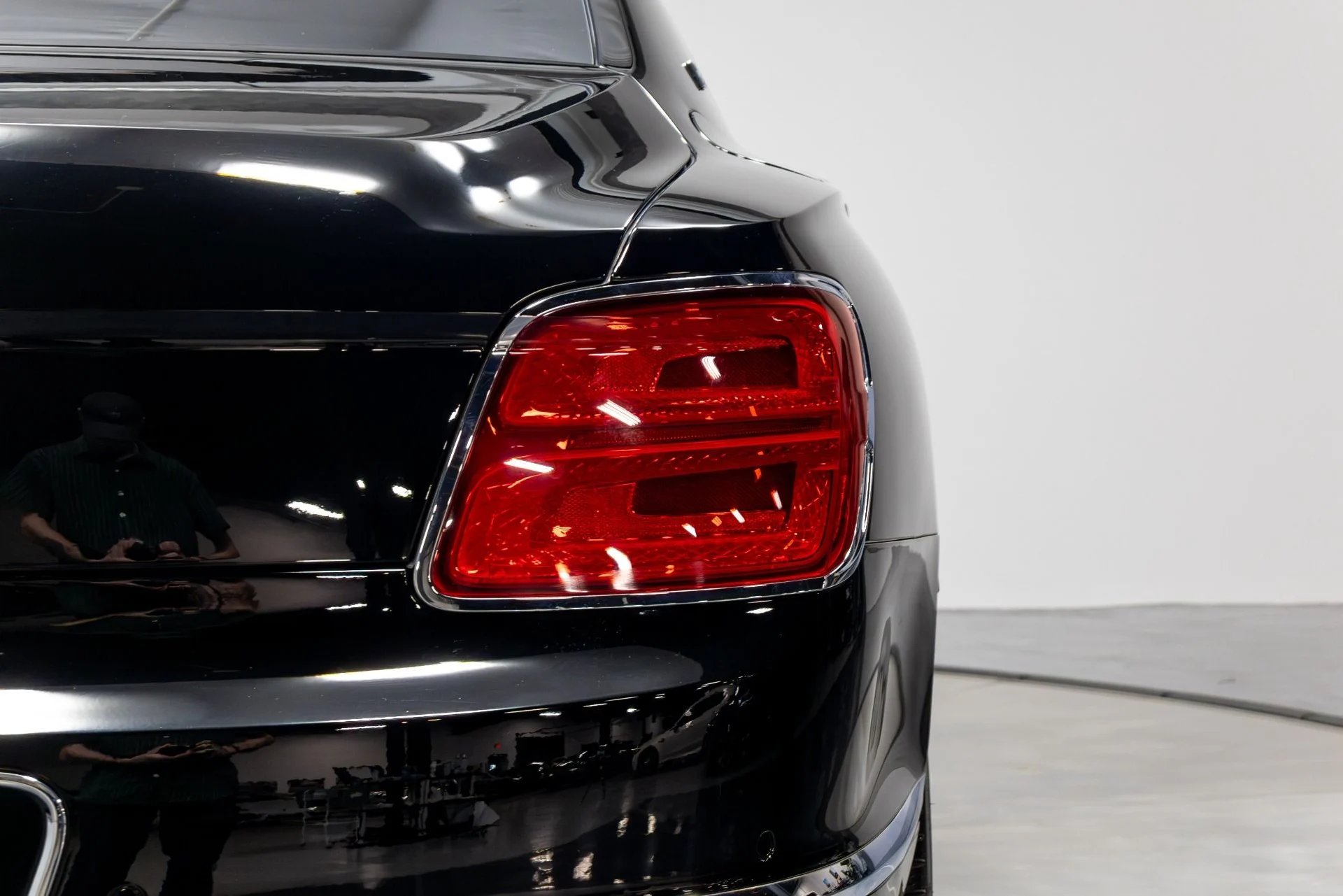 mph061_3775913220_Used_2020_Bentley_Flying_Spur_W12_First_Edition_1774462936_7680bade0c