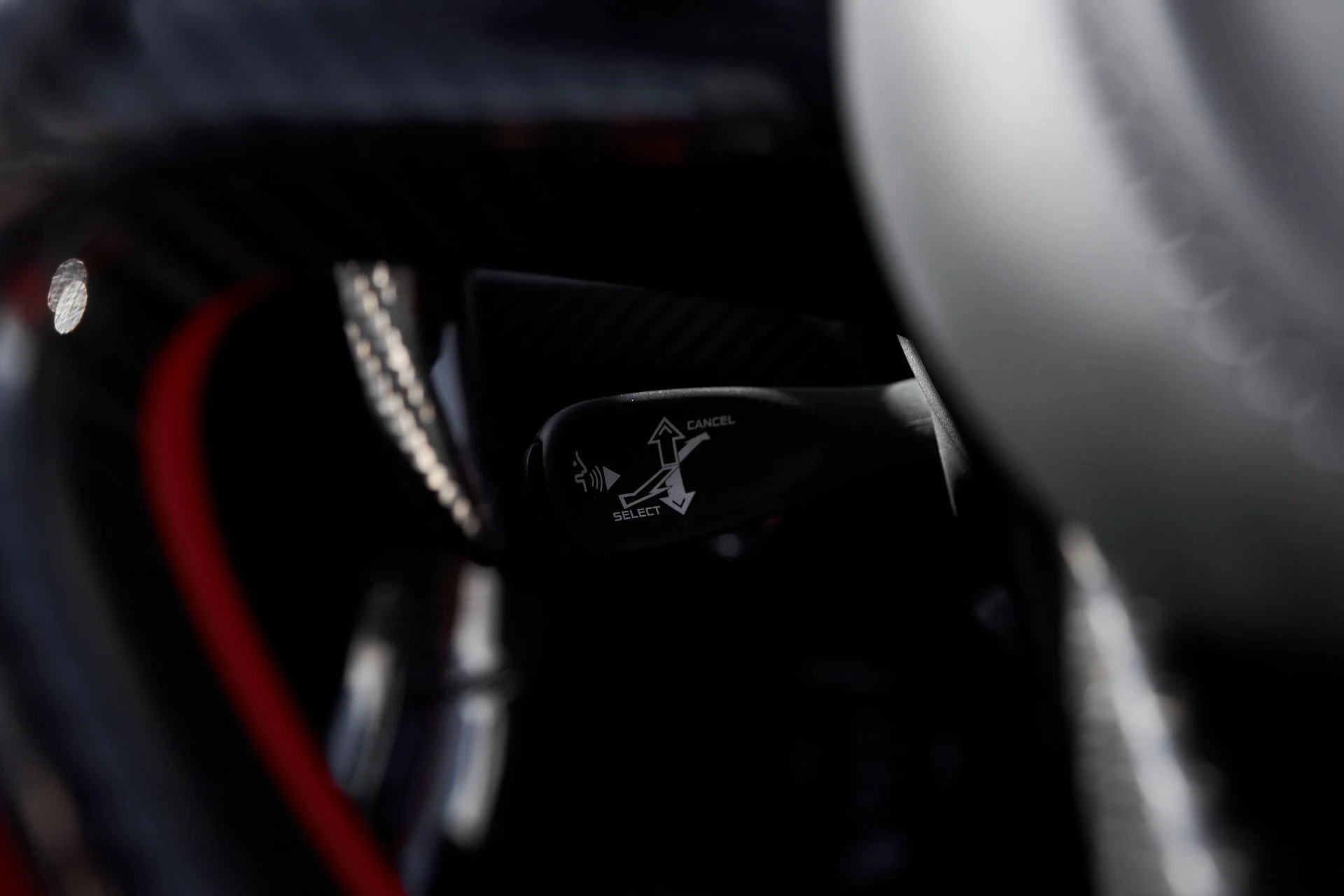 mph061_3782706597_Used_2021_Mc_Laren_Elva_1762815365_ef911c9e02