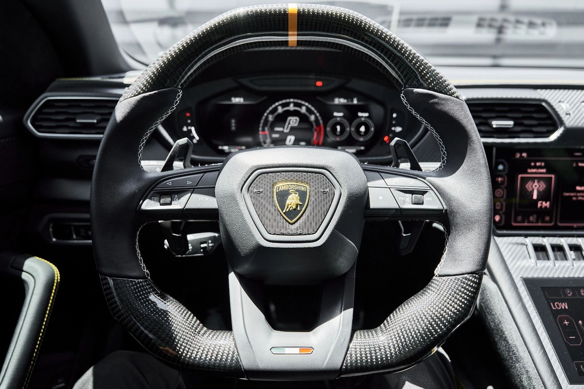 mph061_3801872968_Used_2024_Lamborghini_Urus_Performante_1781228515_fcb43812df