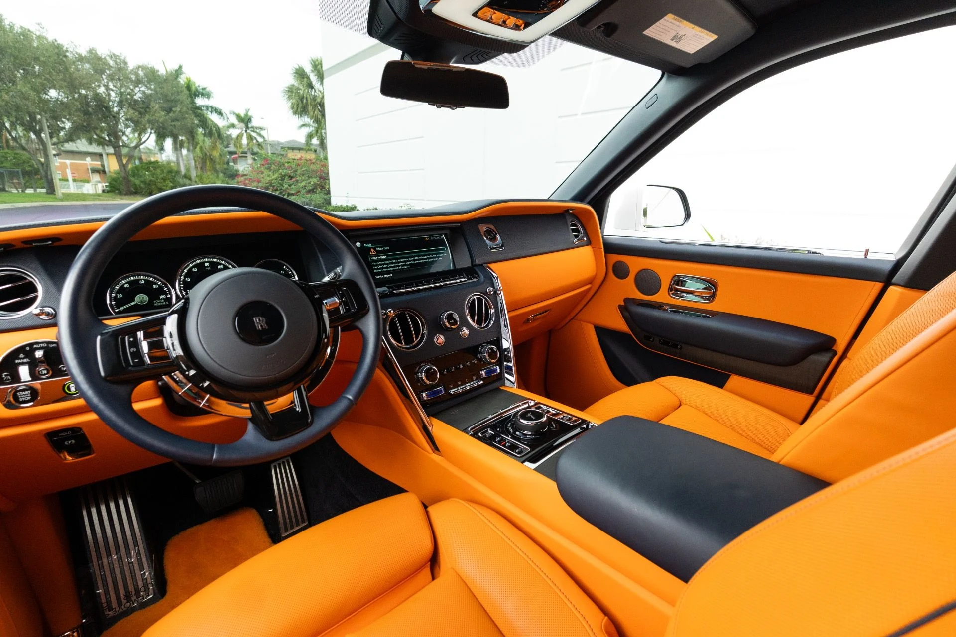 mph061_3851685532_Used_2023_Rolls_Royce_Cullinan_1766776442_33a882c07d