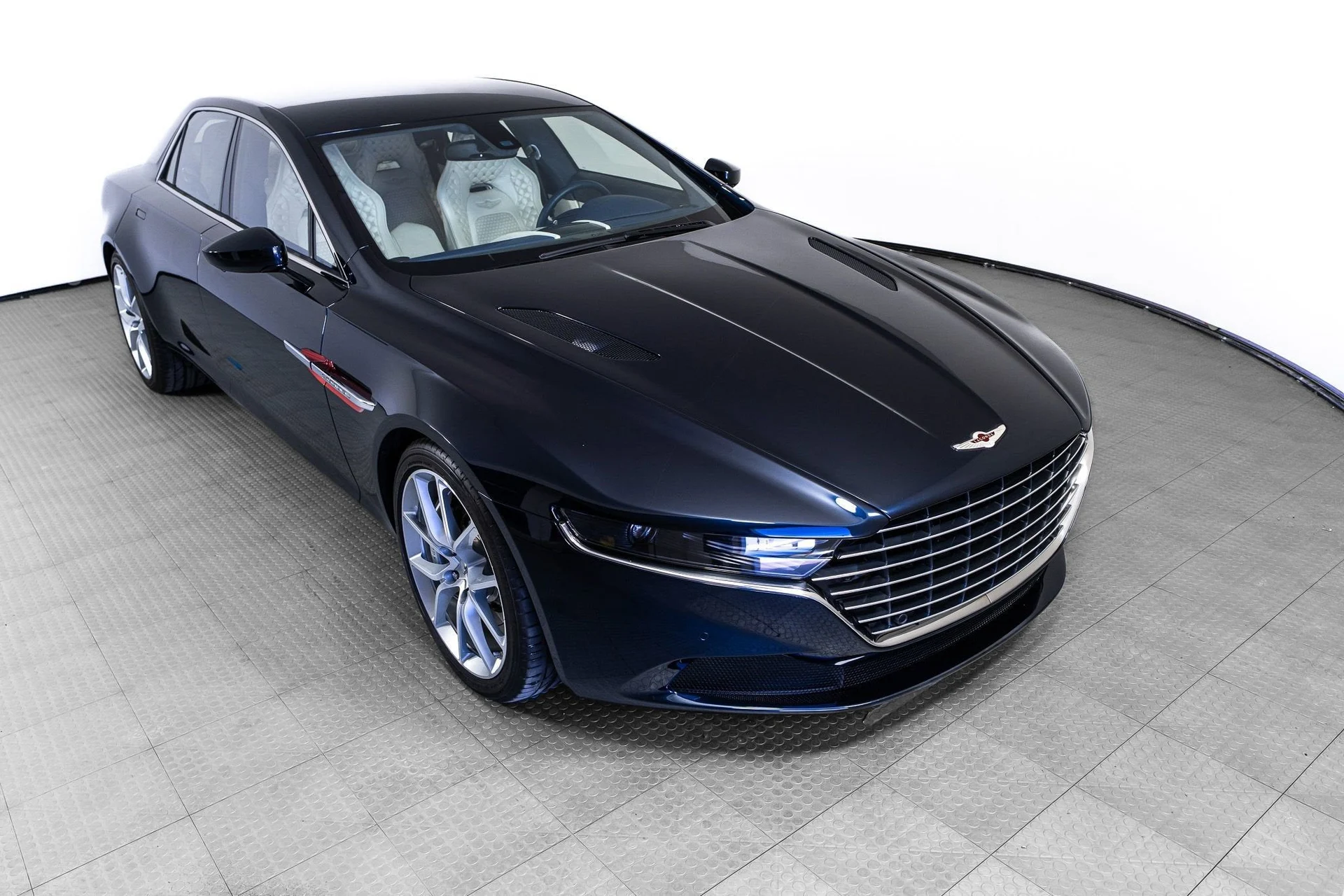 mph061_3916582244_9f20bfe9a38849be8ab35a3039176468_f25334e720