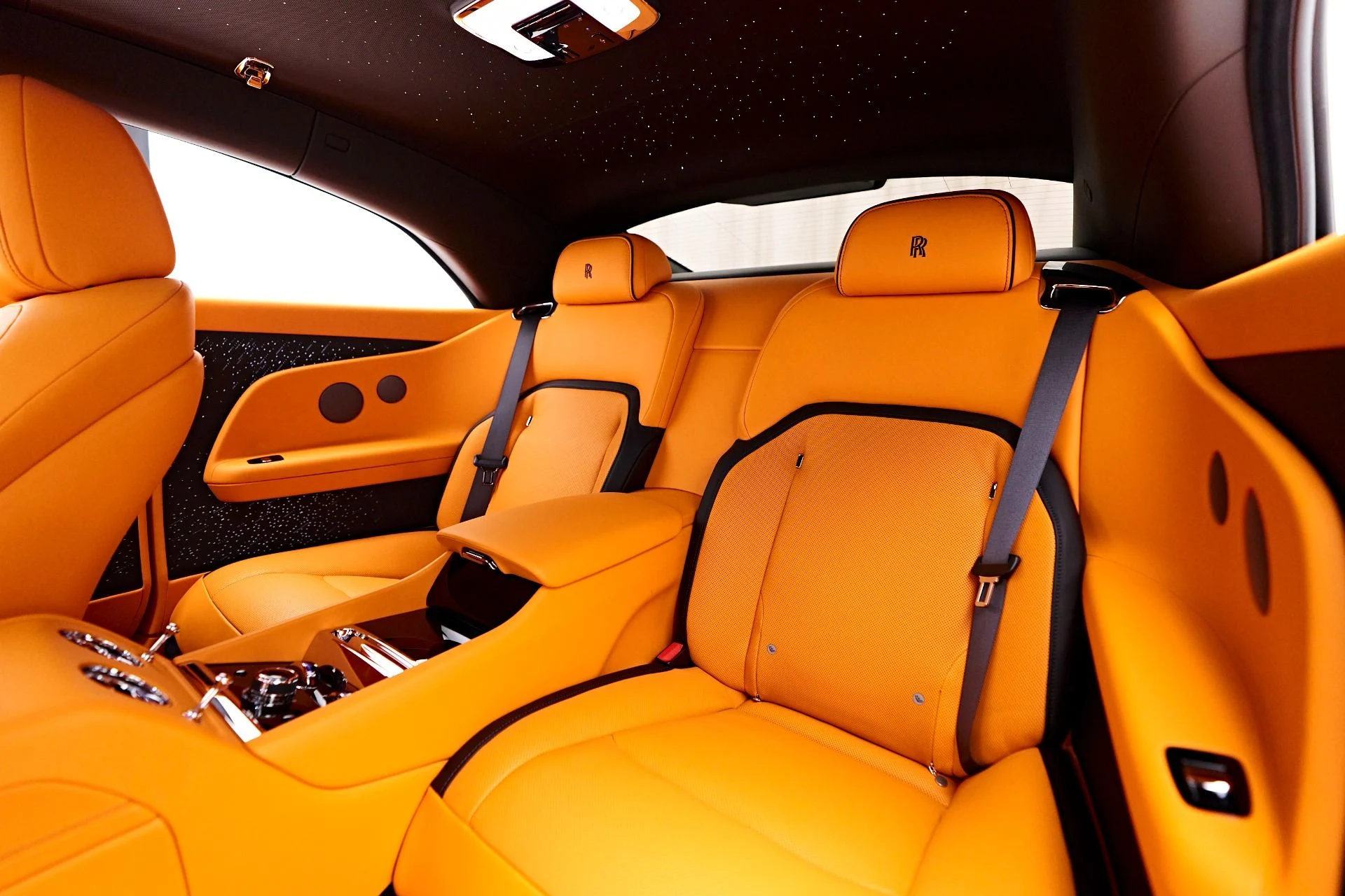 mph061_3938413444_Used_2025_Rolls_Royce_Spectre_Mansory_1756243802_147b5db9a7