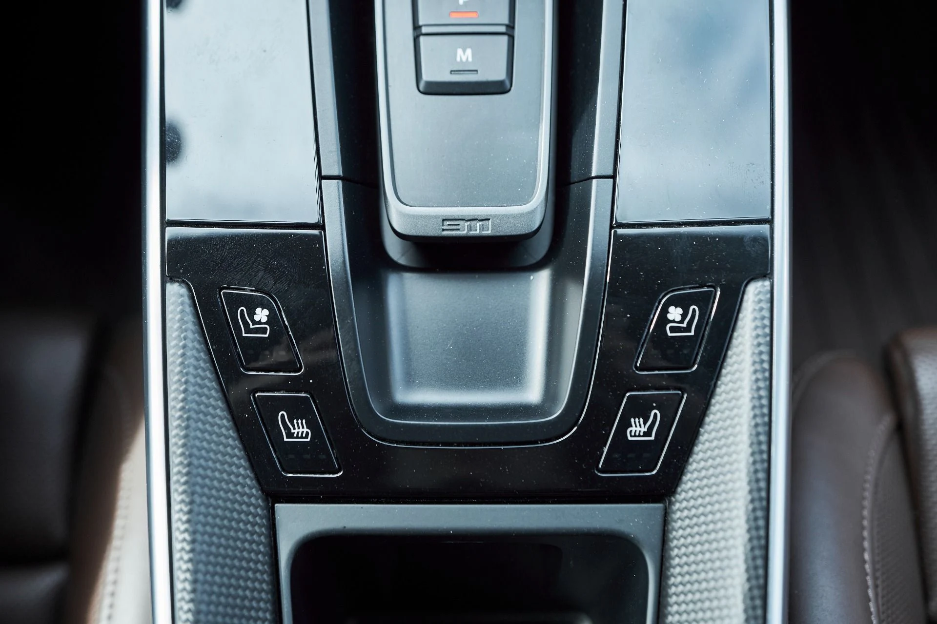 mph061_3962666848_Used_2022_Porsche_911_Turbo_S_1760421812_5a74b22872