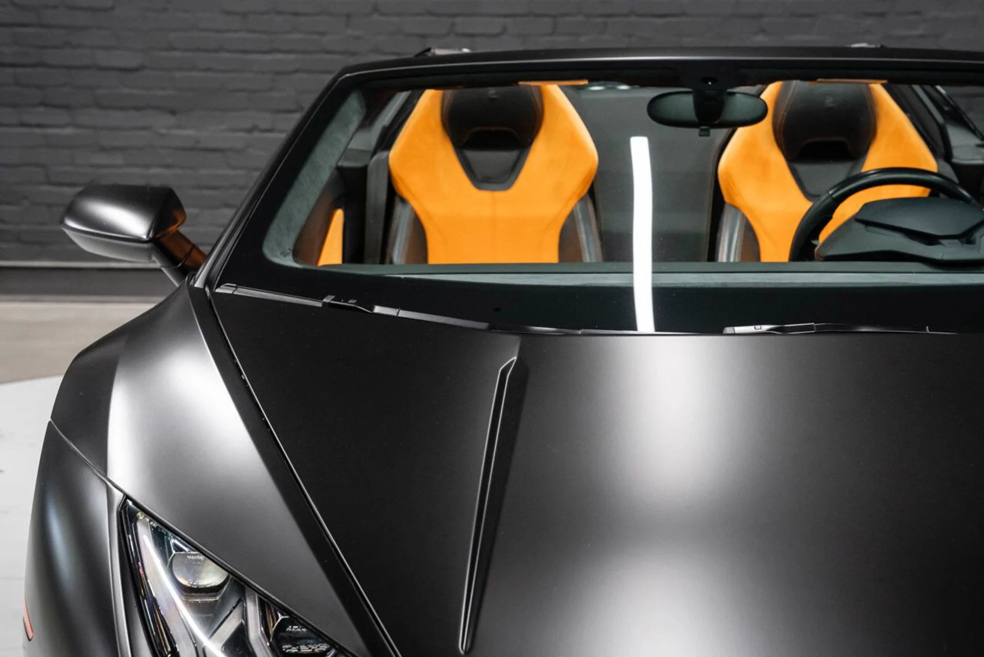 mph061_3974761767_lamborghini_huracan_2016_21336f4201