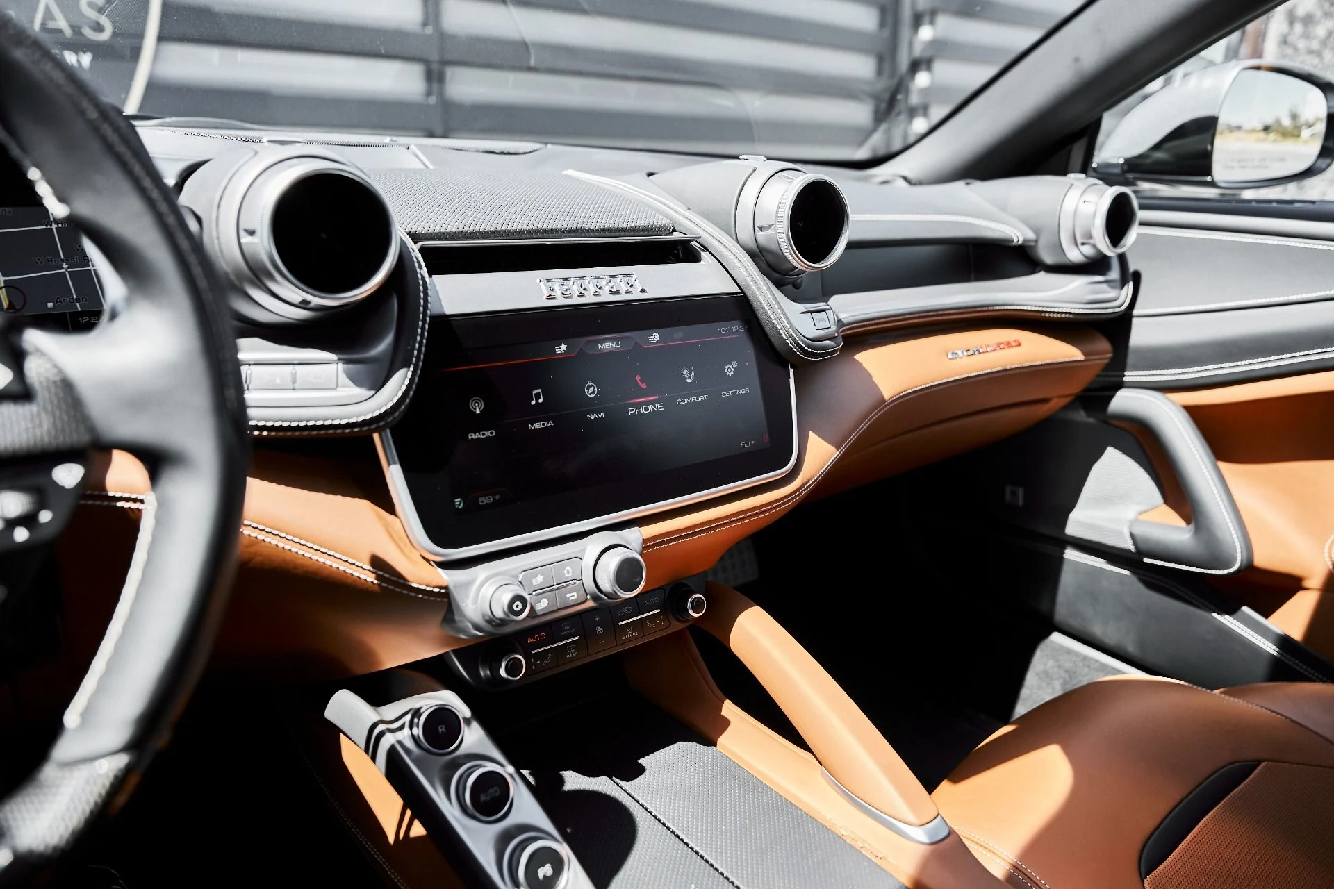 mph061_3986505463_Used_2018_Ferrari_GTC_4_Lusso_V12_1775612103_21af720b97