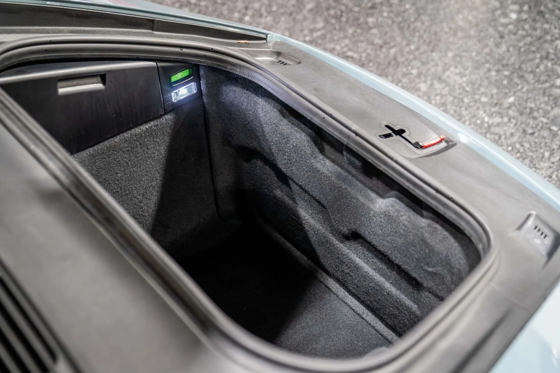 mph061_3994261193_Used_2022_Porsche_911_Turbo_S_HUGE_BUILD_Over_70000_Invested_1766165443_feda5b4fc3