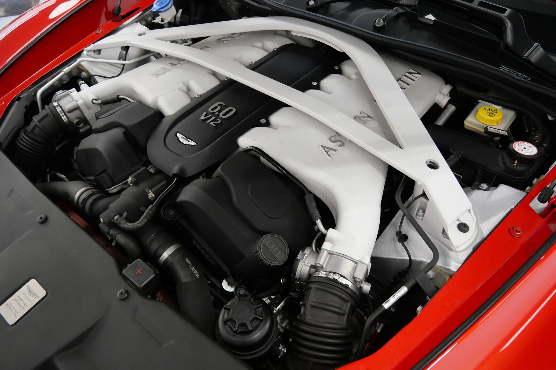 mph061_3996666917_Used_2014_Aston_Martin_Vanquish_AML_Color_V12_Power_Awesome_Sound_1781289634_71c551e583