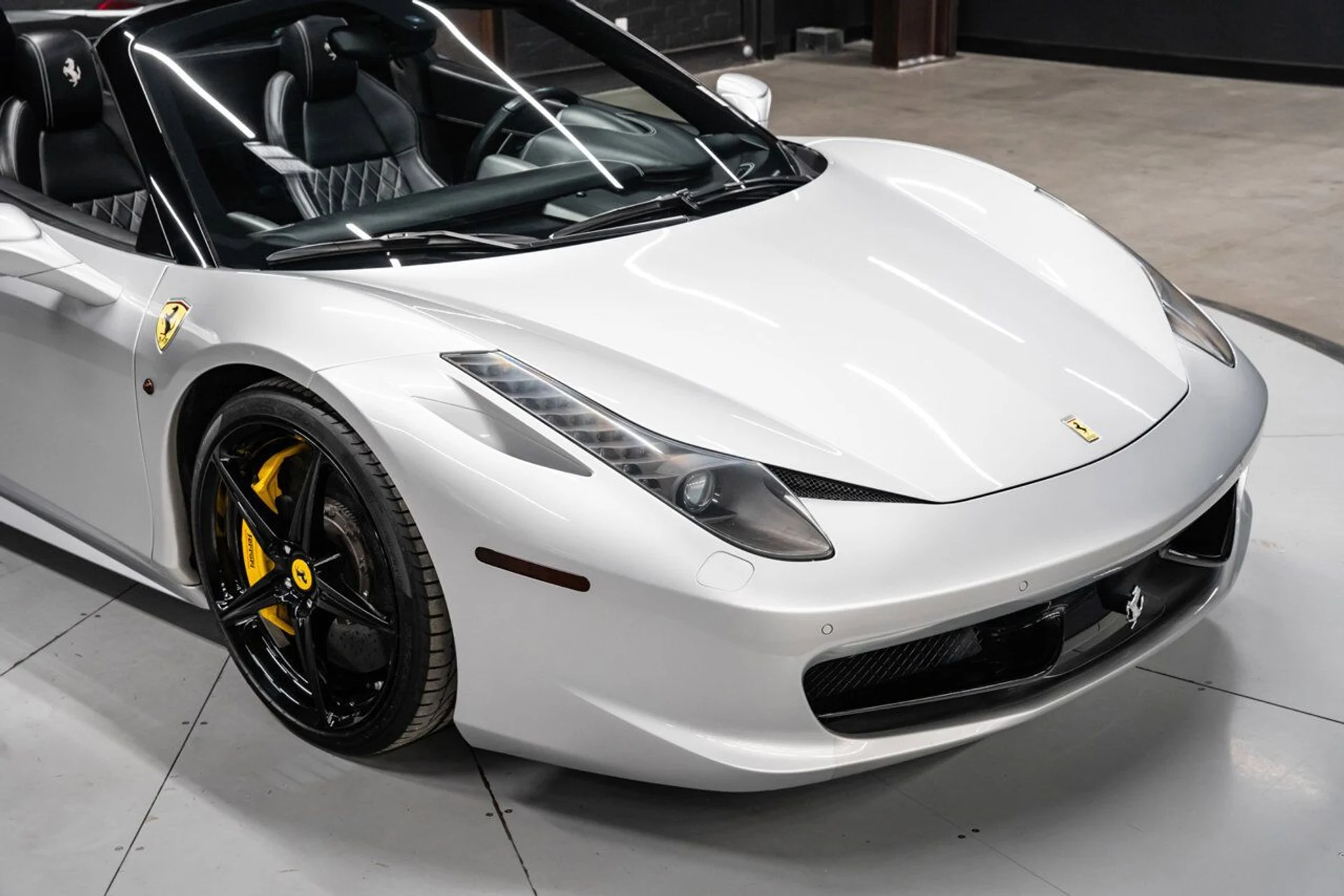 mph061_4007840412_ferrari_458_italia_2013_479bf82484