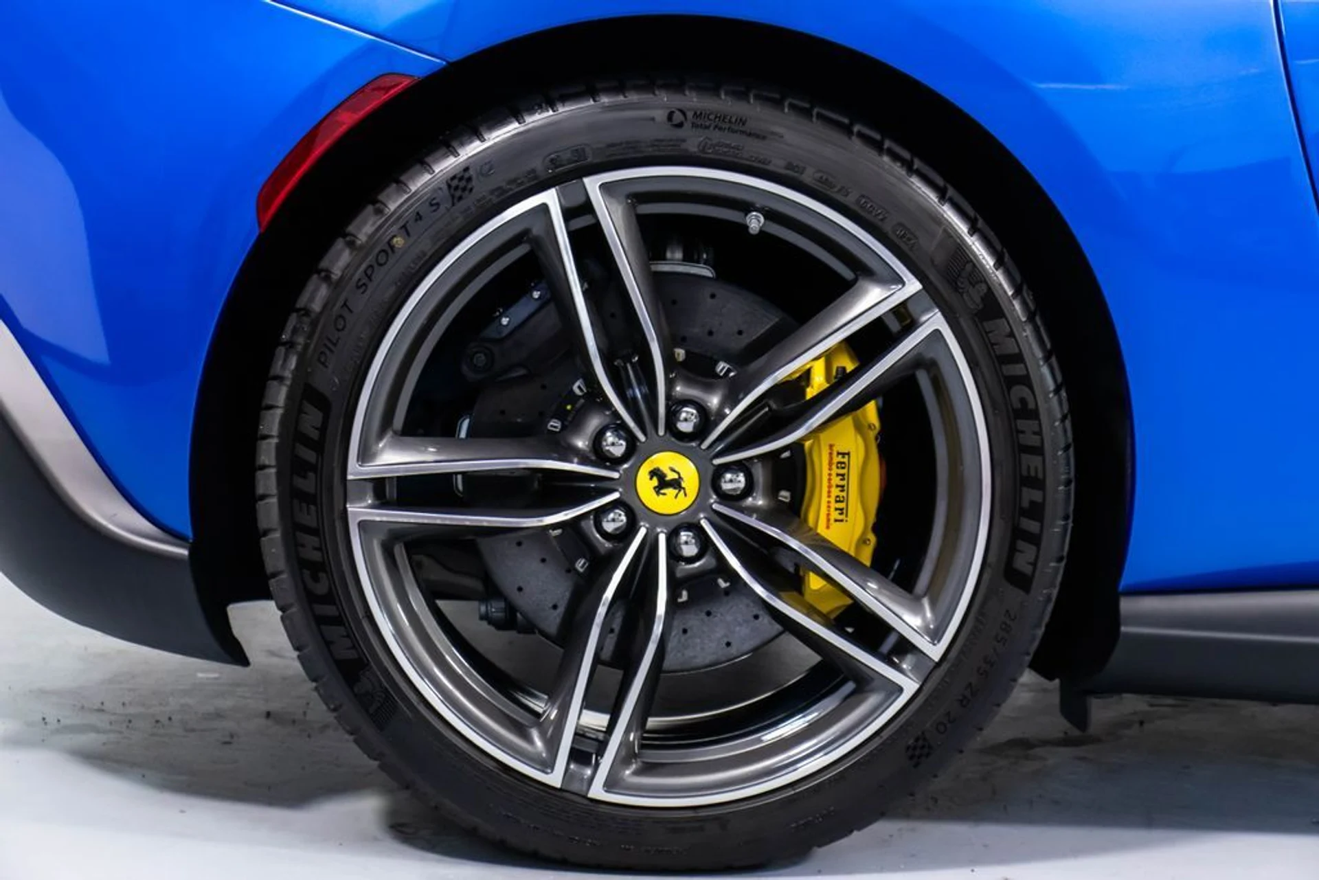 mph061_4013616959_8cfba4f76a4b852bfcf7b0eb14b21576x_24088066d1